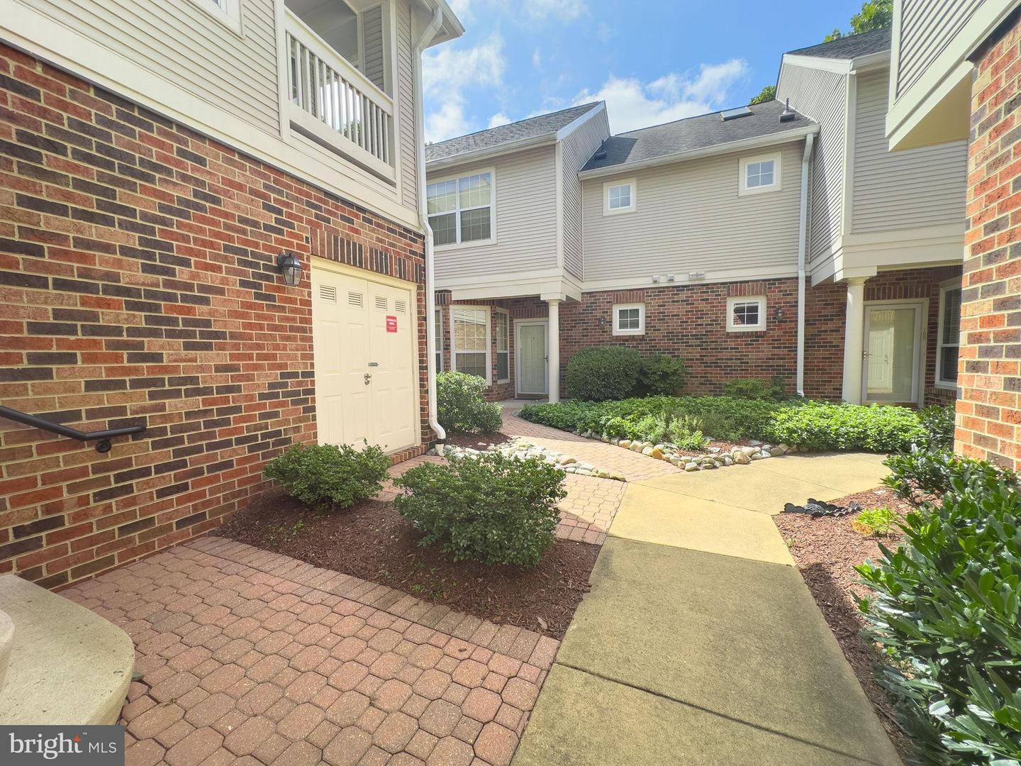 45061 BRAE TER #202, ASHBURN, Virginia 20147, 2 Bedrooms Bedrooms, 4 Rooms Rooms,2 BathroomsBathrooms,Residential,For sale,45061 BRAE TER #202,VALO2104778 MLS # VALO2104778