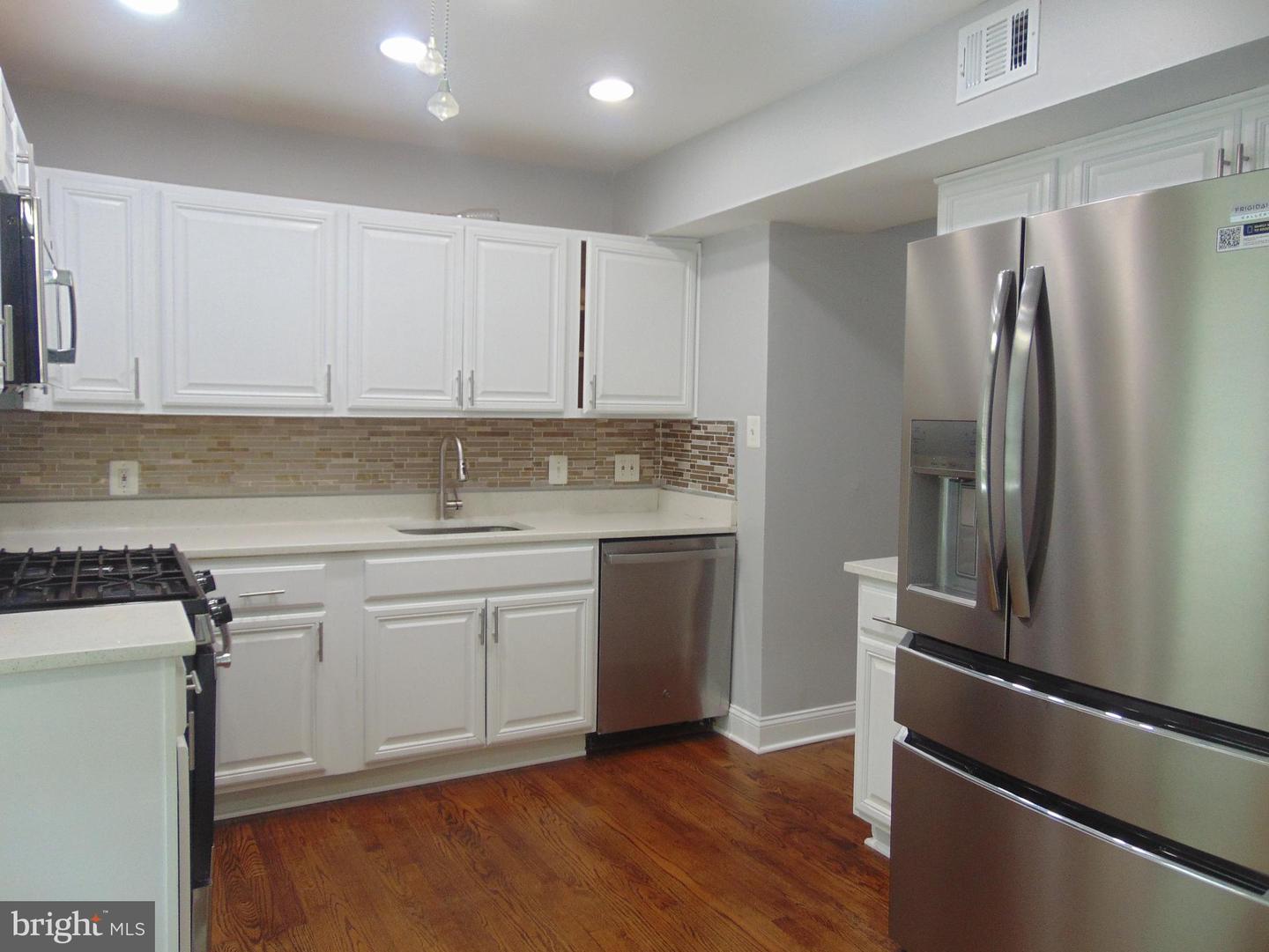 14668 FOX GLOVE CT, WOODBRIDGE, Virginia 22193, 3 Bedrooms Bedrooms, ,2 BathroomsBathrooms,Residential,For sale,14668 FOX GLOVE CT,VAPW2101724 MLS # VAPW2101724