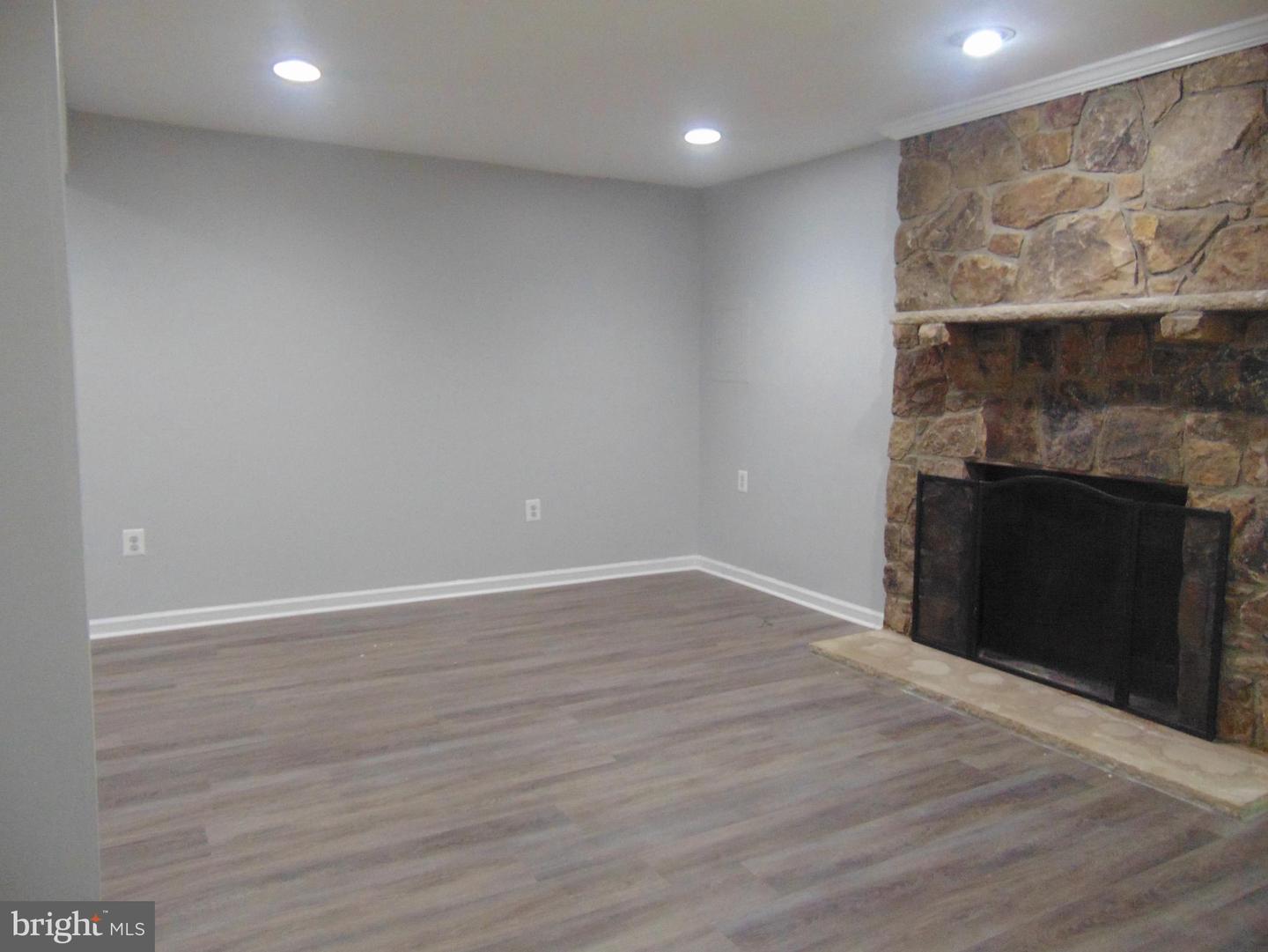 14668 FOX GLOVE CT, WOODBRIDGE, Virginia 22193, 3 Bedrooms Bedrooms, ,2 BathroomsBathrooms,Residential,For sale,14668 FOX GLOVE CT,VAPW2101724 MLS # VAPW2101724