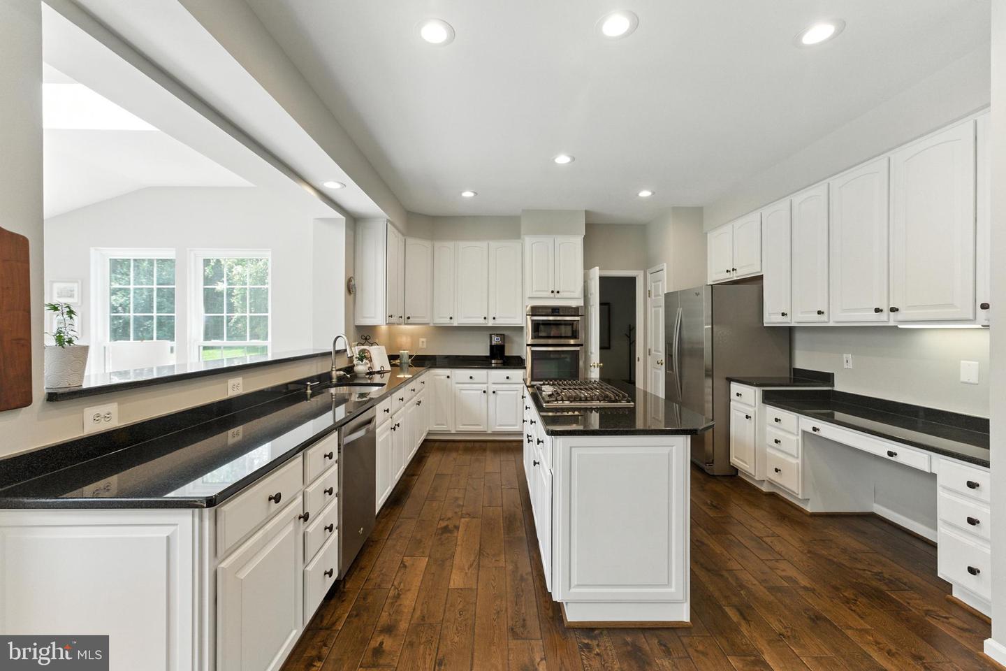 7401 CLIFTON QUARRY DR, CLIFTON, Virginia 20124, 4 Bedrooms Bedrooms, ,3 BathroomsBathrooms,Residential,For sale,7401 CLIFTON QUARRY DR,VAFX2261940 MLS # VAFX2261940