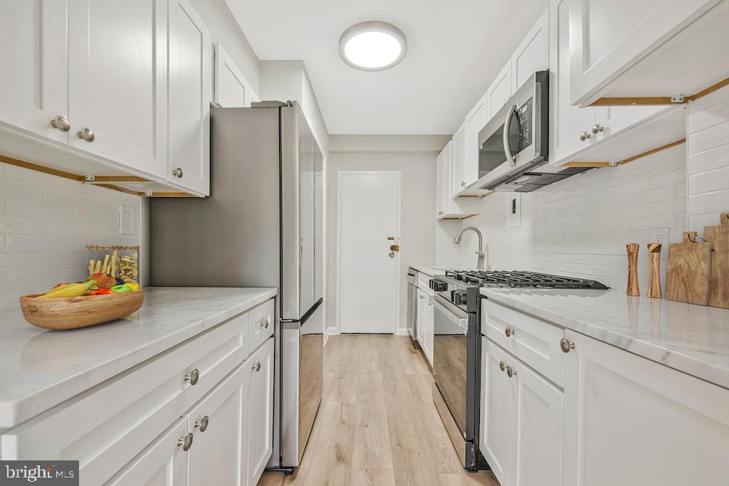 4201 CATHEDRAL AVE NW #902W, WASHINGTON, District Of Columbia 20016, 2 Bedrooms Bedrooms, ,1 BathroomBathrooms,Residential,For sale,4201 CATHEDRAL AVE NW #902W,DCDC2215628 MLS # DCDC2215628