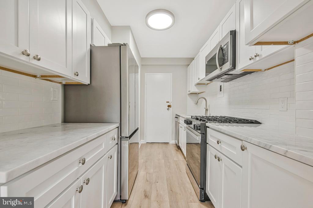 4201 CATHEDRAL AVE NW #902W, WASHINGTON, District Of Columbia 20016, 2 Bedrooms Bedrooms, ,1 BathroomBathrooms,Residential,For sale,4201 CATHEDRAL AVE NW #902W,DCDC2215628 MLS # DCDC2215628
