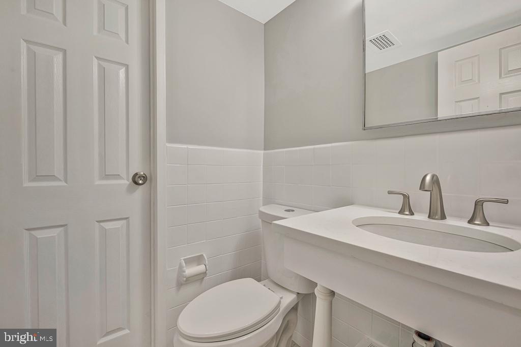 4201 CATHEDRAL AVE NW #902W, WASHINGTON, District Of Columbia 20016, 2 Bedrooms Bedrooms, ,1 BathroomBathrooms,Residential,For sale,4201 CATHEDRAL AVE NW #902W,DCDC2215628 MLS # DCDC2215628