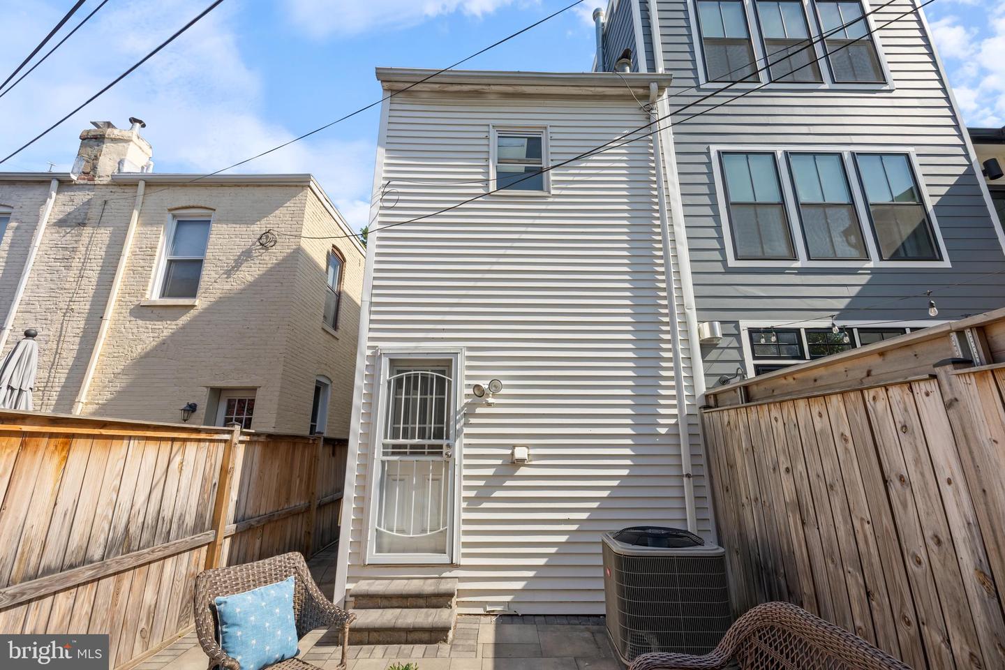 1507 C ST SE, WASHINGTON, District Of Columbia 20003, 2 Bedrooms Bedrooms, ,2 BathroomsBathrooms,Residential,For sale,1507 C ST SE,DCDC2215630 MLS # DCDC2215630