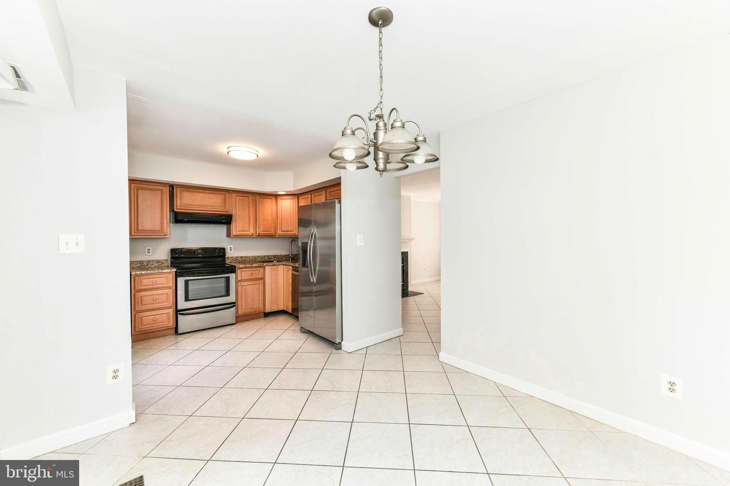 6104 ROCKY WAY CT, CENTREVILLE, Virginia 20120, 3 Bedrooms Bedrooms, ,1 BathroomBathrooms,Residential,For sale,6104 ROCKY WAY CT,VAFX2261998 MLS # VAFX2261998
