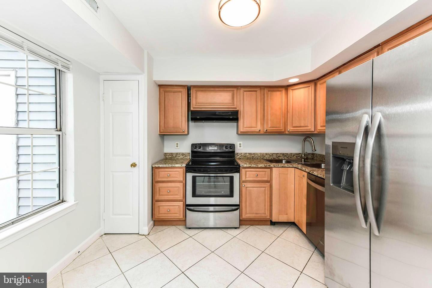 6104 ROCKY WAY CT, CENTREVILLE, Virginia 20120, 3 Bedrooms Bedrooms, ,1 BathroomBathrooms,Residential,For sale,6104 ROCKY WAY CT,VAFX2261998 MLS # VAFX2261998