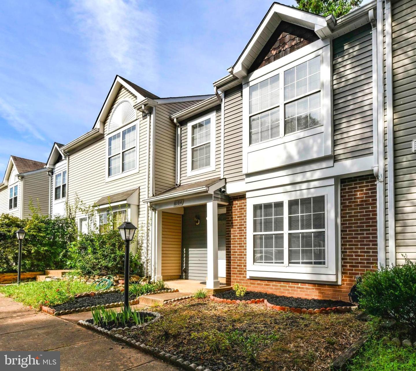 6104 ROCKY WAY CT, CENTREVILLE, Virginia 20120, 3 Bedrooms Bedrooms, ,1 BathroomBathrooms,Residential,For sale,6104 ROCKY WAY CT,VAFX2261998 MLS # VAFX2261998