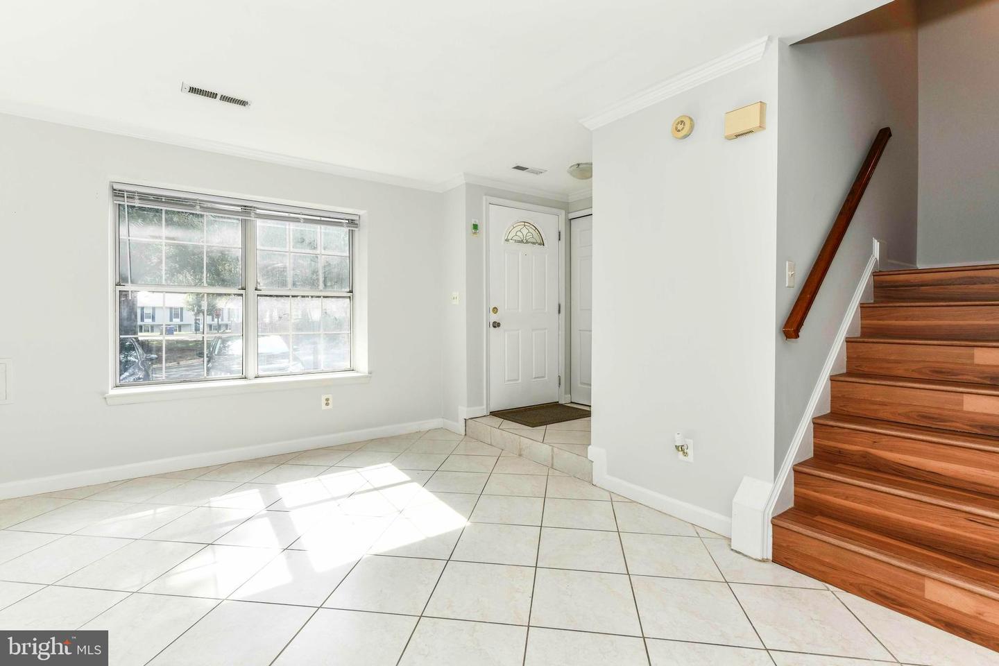 6104 ROCKY WAY CT, CENTREVILLE, Virginia 20120, 3 Bedrooms Bedrooms, ,1 BathroomBathrooms,Residential,For sale,6104 ROCKY WAY CT,VAFX2261998 MLS # VAFX2261998