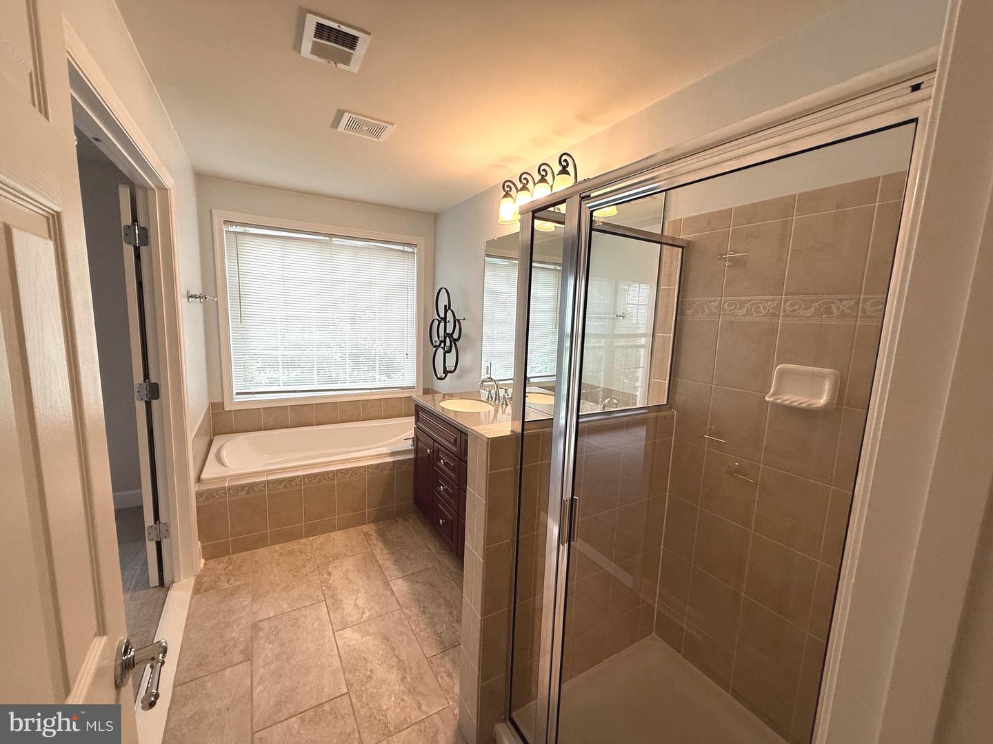 14669 CROSSFIELD WAY, WOODBRIDGE, Virginia 22191, 4 Bedrooms Bedrooms, ,3 BathroomsBathrooms,Residential,For sale,14669 CROSSFIELD WAY,VAPW2091958 MLS # VAPW2091958
