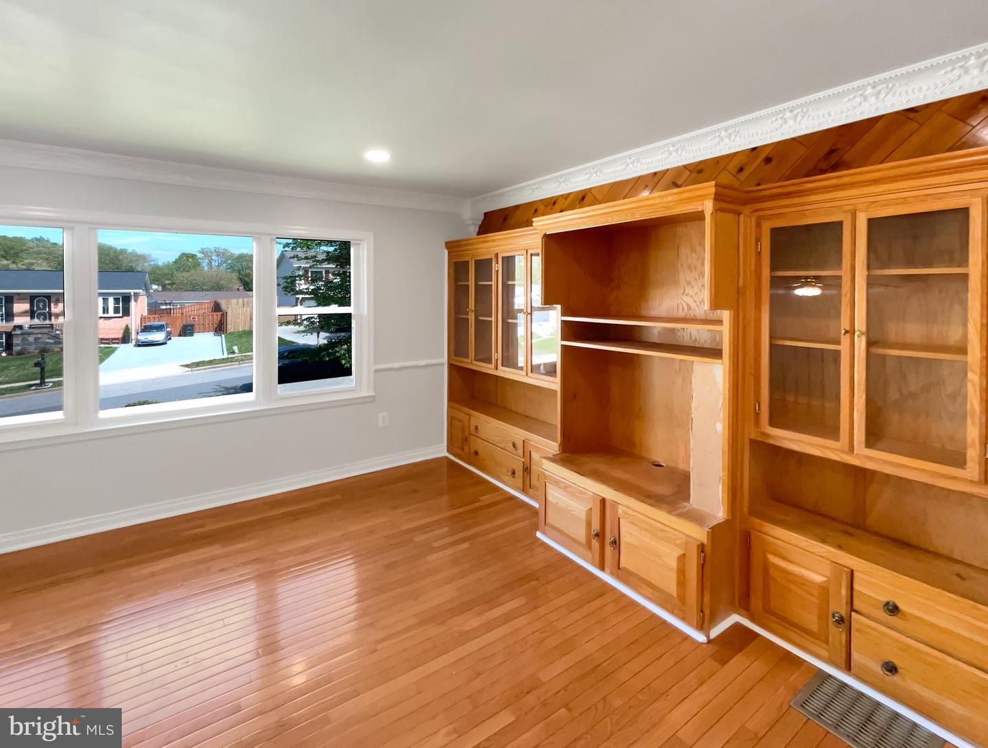 13324 KIRKDALE CT, WOODBRIDGE, Virginia 22193, 4 Bedrooms Bedrooms, ,3 BathroomsBathrooms,Residential,For sale,13324 KIRKDALE CT,VAPW2092778 MLS # VAPW2092778