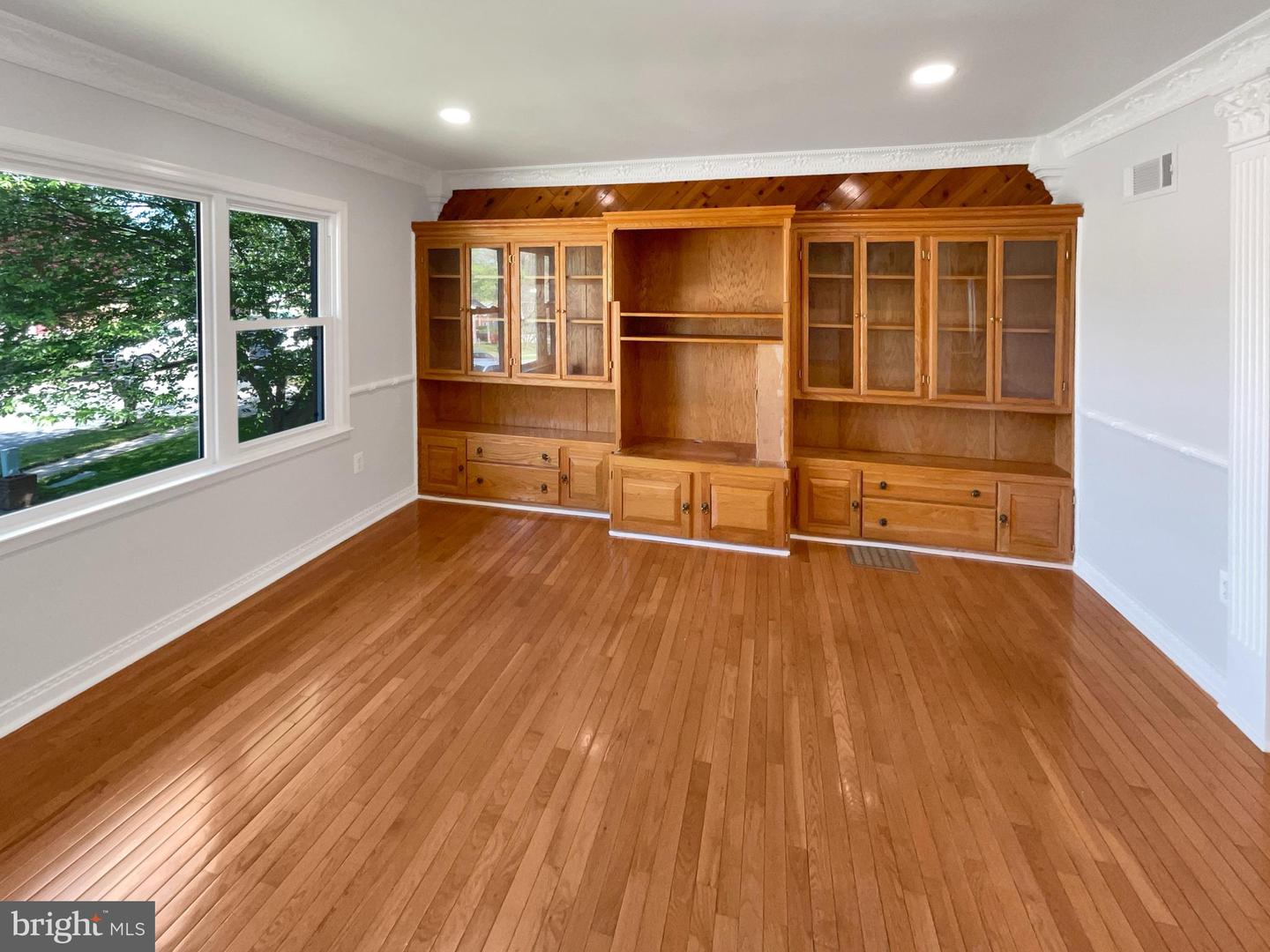 13324 KIRKDALE CT, WOODBRIDGE, Virginia 22193, 4 Bedrooms Bedrooms, ,3 BathroomsBathrooms,Residential,For sale,13324 KIRKDALE CT,VAPW2092778 MLS # VAPW2092778