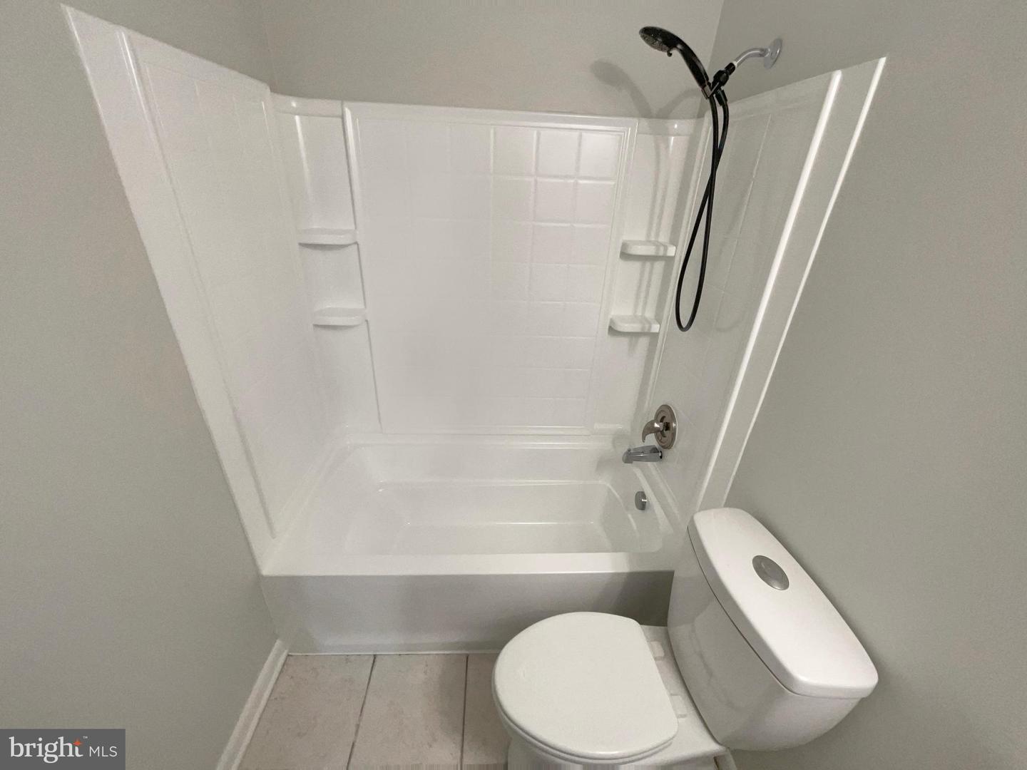 13324 KIRKDALE CT, WOODBRIDGE, Virginia 22193, 4 Bedrooms Bedrooms, ,3 BathroomsBathrooms,Residential,For sale,13324 KIRKDALE CT,VAPW2092778 MLS # VAPW2092778