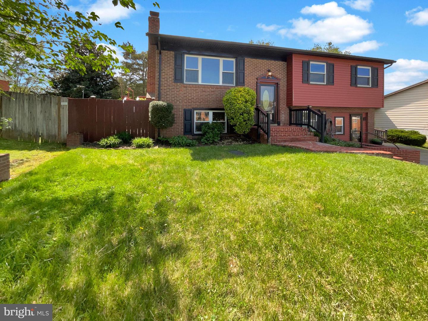 13324 KIRKDALE CT, WOODBRIDGE, Virginia 22193, 4 Bedrooms Bedrooms, ,3 BathroomsBathrooms,Residential,For sale,13324 KIRKDALE CT,VAPW2092778 MLS # VAPW2092778