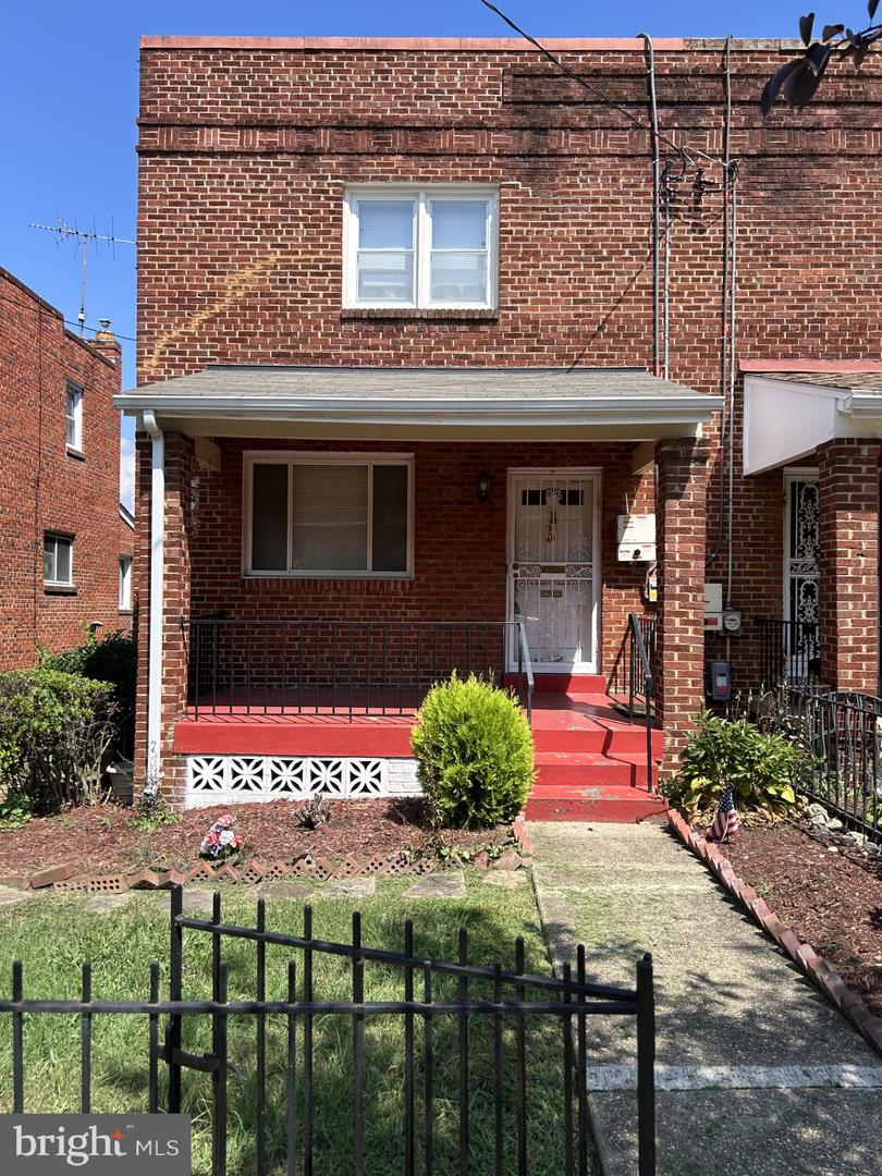 76 54TH ST SE, WASHINGTON, District Of Columbia 20019, 3 Bedrooms Bedrooms, ,1 BathroomBathrooms,Residential,For sale,76 54TH ST SE,DCDC2202654 MLS # DCDC2202654