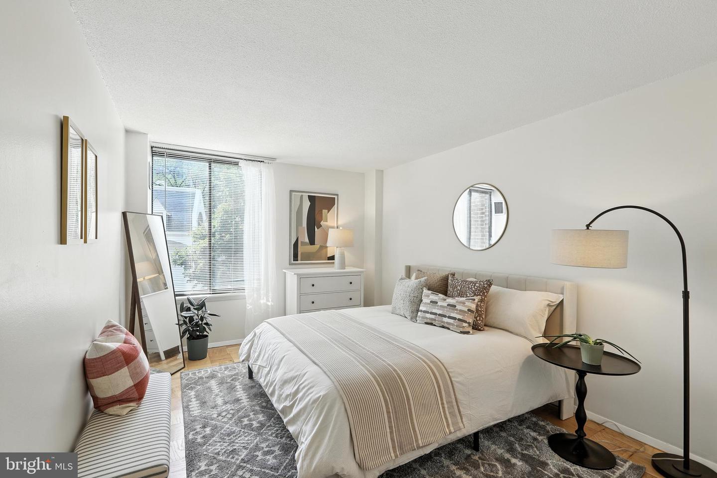 1301 20TH ST NW #407, WASHINGTON, District Of Columbia 20036, 1 Bedroom Bedrooms, 4 Rooms Rooms,1 BathroomBathrooms,Residential,For sale,1301 20TH ST NW #407,DCDC2202688 MLS # DCDC2202688