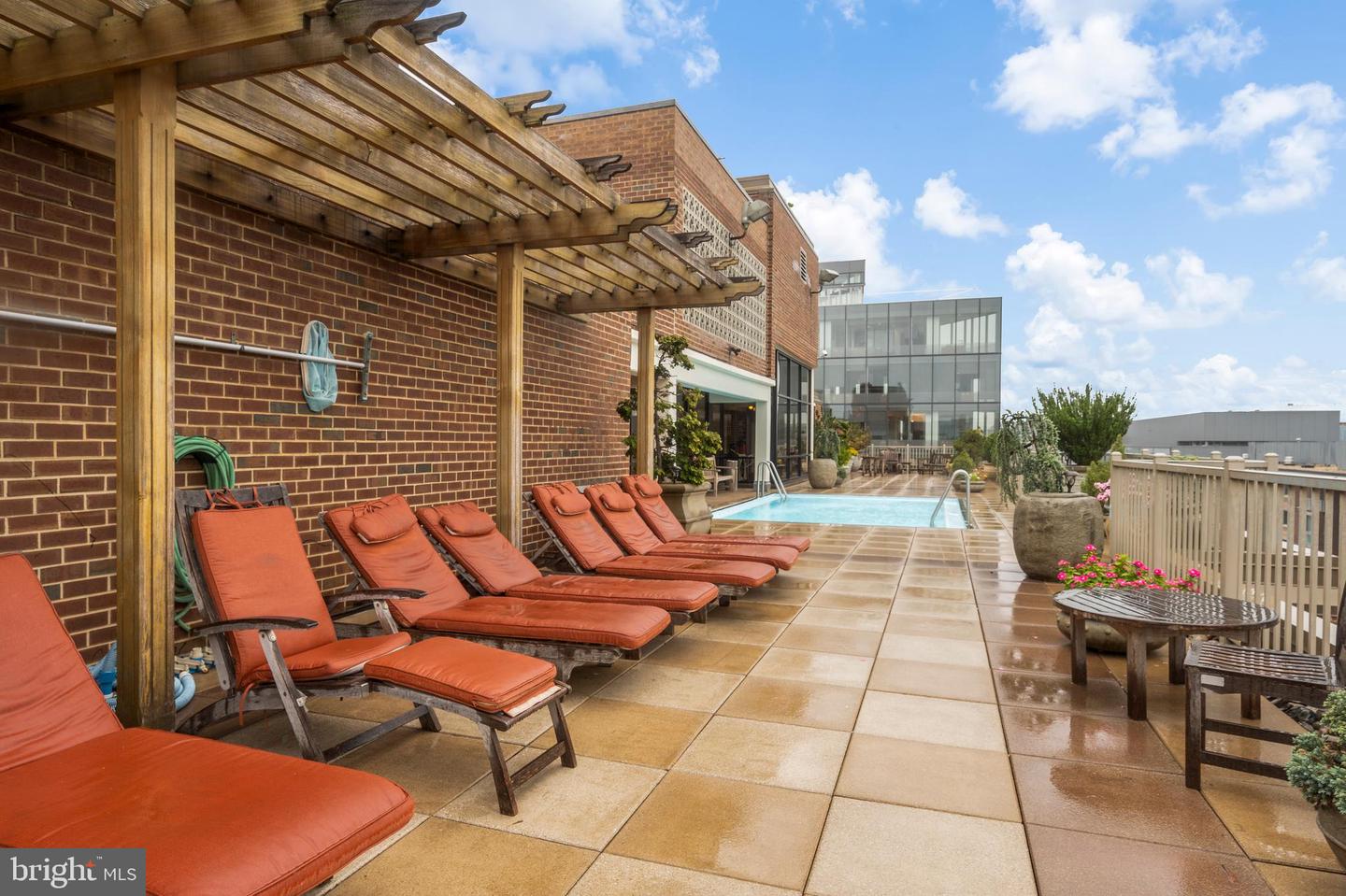 1301 20TH ST NW #407, WASHINGTON, District Of Columbia 20036, 1 Bedroom Bedrooms, 4 Rooms Rooms,1 BathroomBathrooms,Residential,For sale,1301 20TH ST NW #407,DCDC2202688 MLS # DCDC2202688