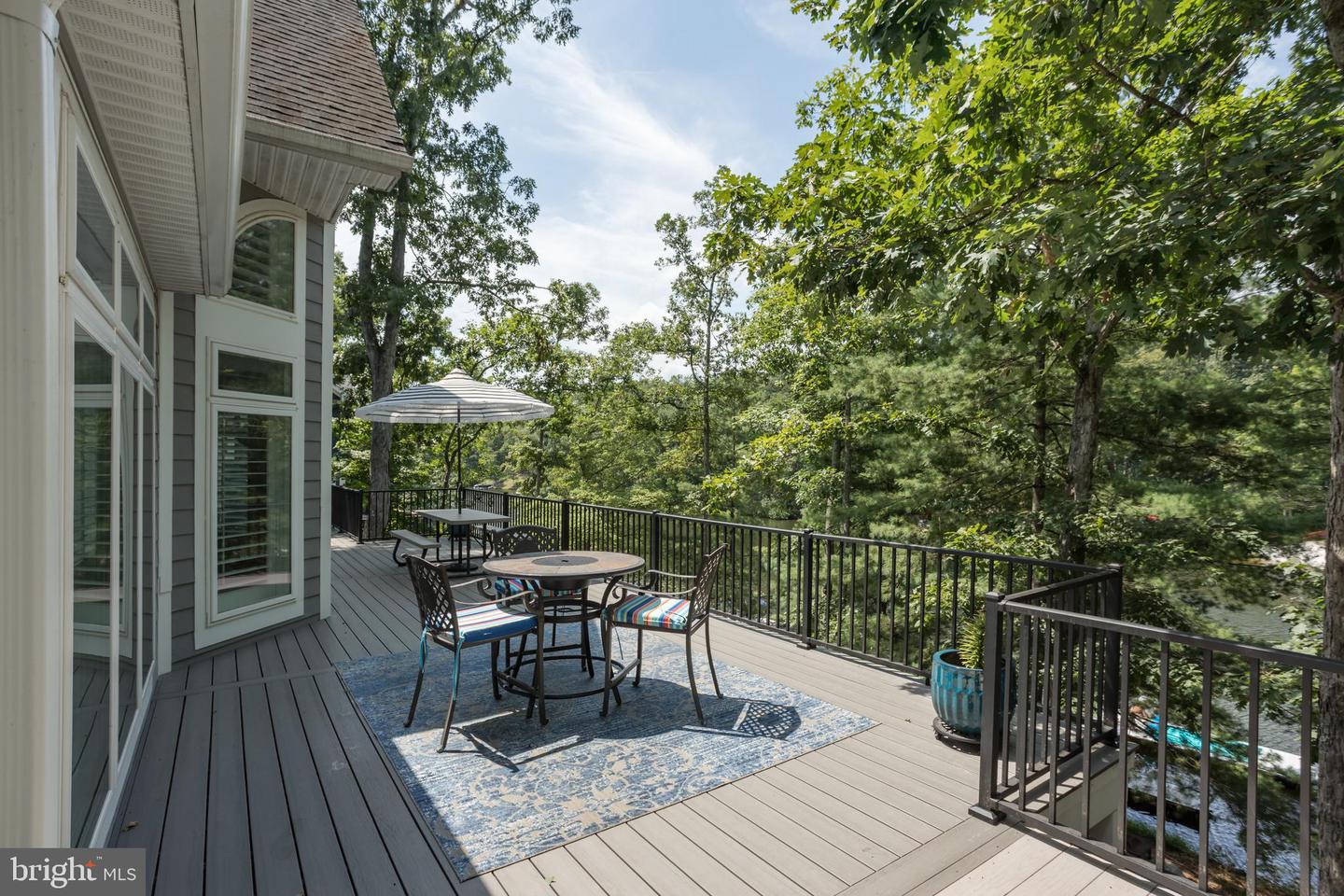 1079 LAKEVIEW DR, CROSS JUNCTION, Virginia 22625, 4 Bedrooms Bedrooms, ,3 BathroomsBathrooms,Residential,For sale,1079 LAKEVIEW DR,VAFV2035070 MLS # VAFV2035070