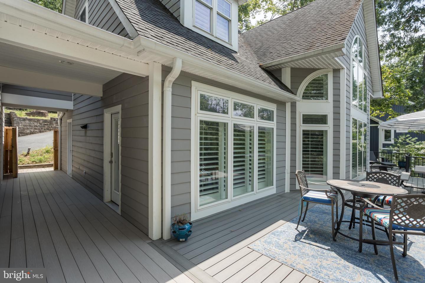 1079 LAKEVIEW DR, CROSS JUNCTION, Virginia 22625, 4 Bedrooms Bedrooms, ,3 BathroomsBathrooms,Residential,For sale,1079 LAKEVIEW DR,VAFV2035070 MLS # VAFV2035070