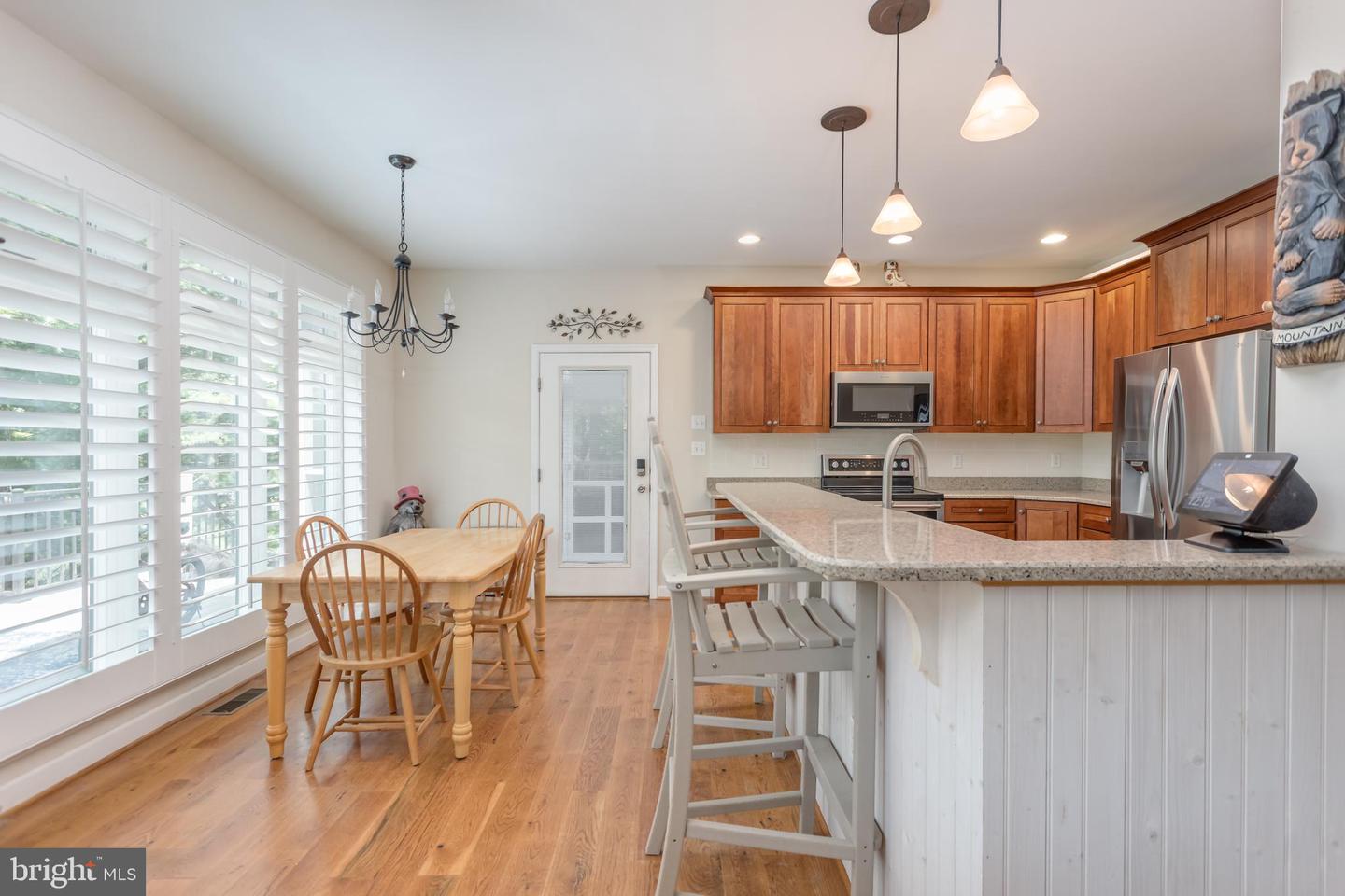 1079 LAKEVIEW DR, CROSS JUNCTION, Virginia 22625, 4 Bedrooms Bedrooms, ,3 BathroomsBathrooms,Residential,For sale,1079 LAKEVIEW DR,VAFV2035070 MLS # VAFV2035070