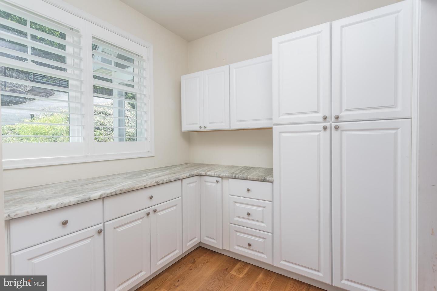 1079 LAKEVIEW DR, CROSS JUNCTION, Virginia 22625, 4 Bedrooms Bedrooms, ,3 BathroomsBathrooms,Residential,For sale,1079 LAKEVIEW DR,VAFV2035070 MLS # VAFV2035070