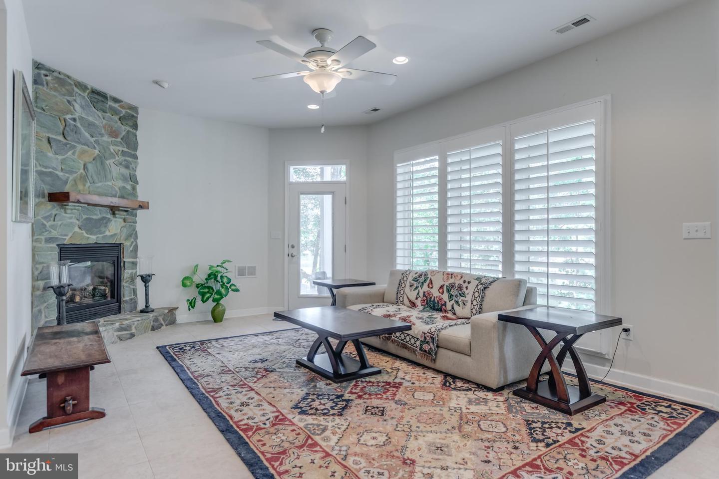 1079 LAKEVIEW DR, CROSS JUNCTION, Virginia 22625, 4 Bedrooms Bedrooms, ,3 BathroomsBathrooms,Residential,For sale,1079 LAKEVIEW DR,VAFV2035070 MLS # VAFV2035070