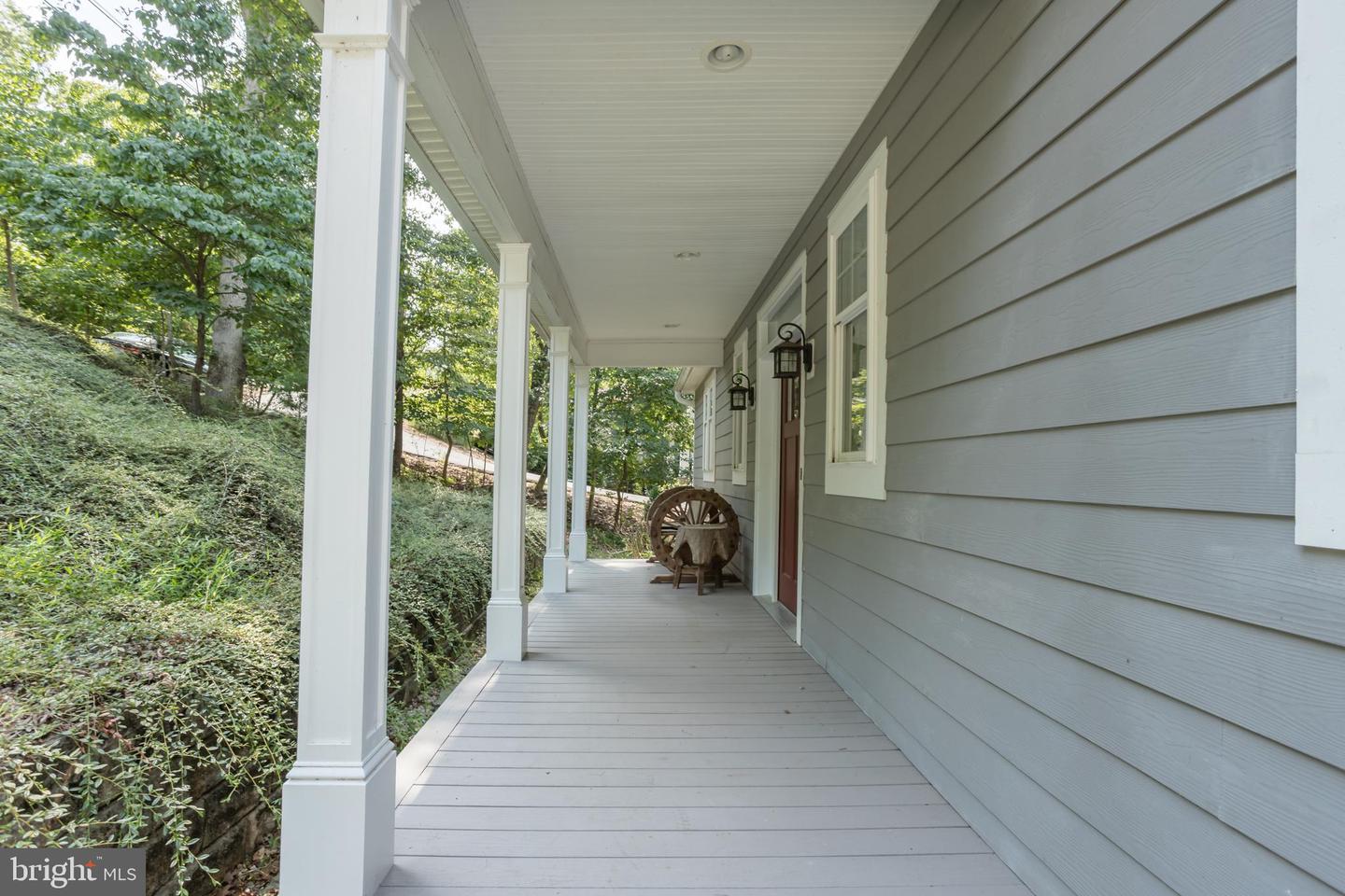 1079 LAKEVIEW DR, CROSS JUNCTION, Virginia 22625, 4 Bedrooms Bedrooms, ,3 BathroomsBathrooms,Residential,For sale,1079 LAKEVIEW DR,VAFV2035070 MLS # VAFV2035070