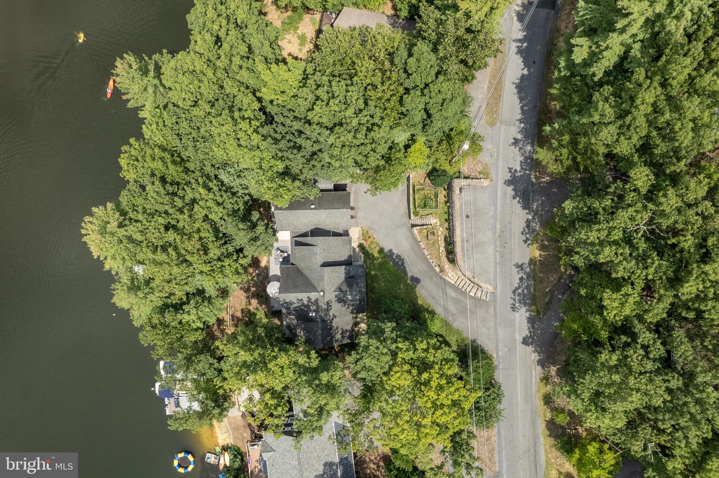 1079 LAKEVIEW DR, CROSS JUNCTION, Virginia 22625, 4 Bedrooms Bedrooms, ,3 BathroomsBathrooms,Residential,For sale,1079 LAKEVIEW DR,VAFV2035070 MLS # VAFV2035070