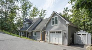 1079 LAKEVIEW DR, CROSS JUNCTION, Virginia 22625, 4 Bedrooms Bedrooms, ,3 BathroomsBathrooms,Residential,For sale,1079 LAKEVIEW DR,VAFV2035070 MLS # VAFV2035070