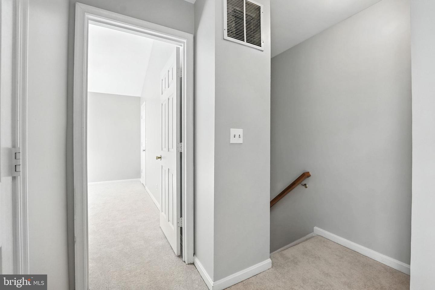 15675 VIEWPOINT CIR, DUMFRIES, Virginia 22025, 2 Bedrooms Bedrooms, ,2 BathroomsBathrooms,Residential,For sale,15675 VIEWPOINT CIR,VAPW2097900 MLS # VAPW2097900