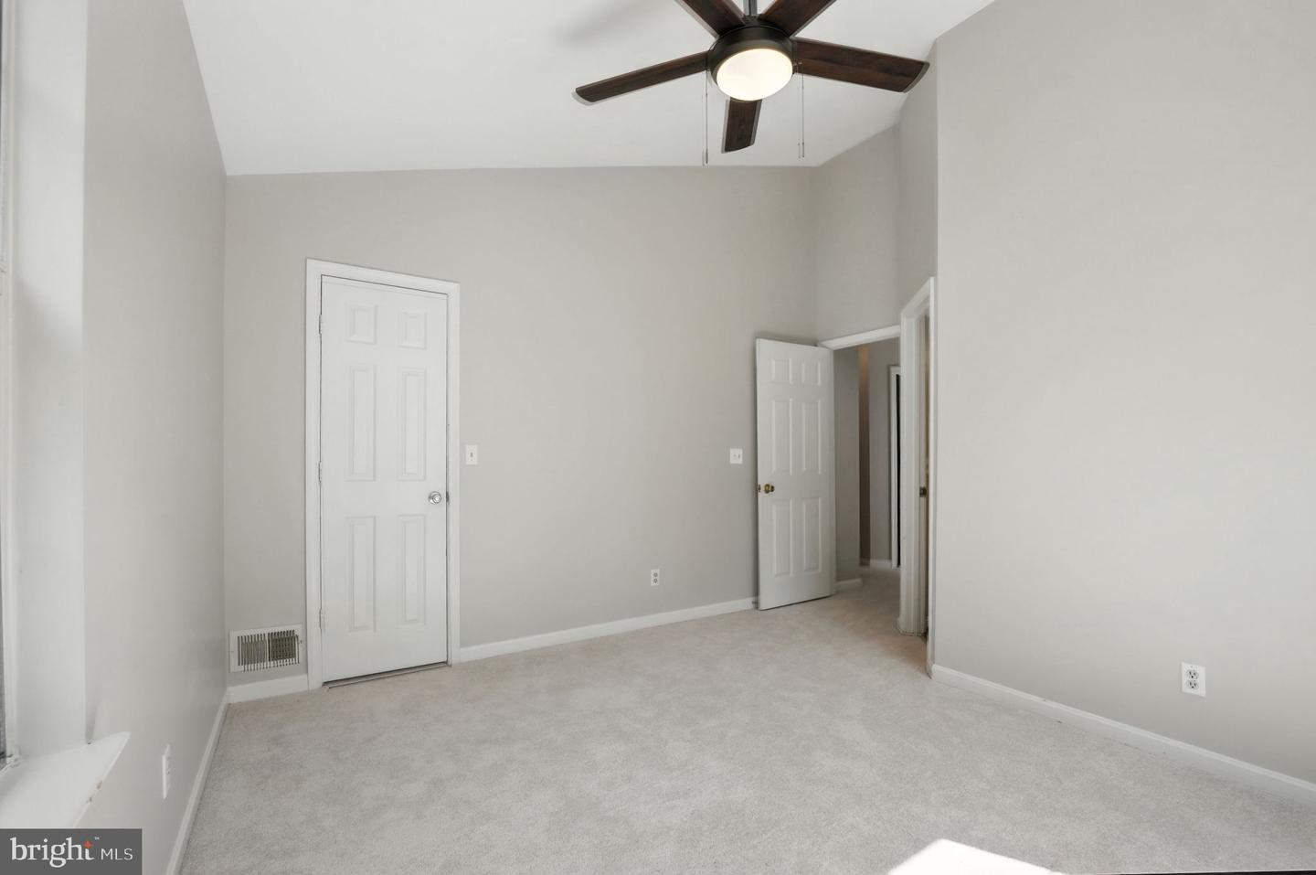 15675 VIEWPOINT CIR, DUMFRIES, Virginia 22025, 2 Bedrooms Bedrooms, ,2 BathroomsBathrooms,Residential,For sale,15675 VIEWPOINT CIR,VAPW2097900 MLS # VAPW2097900