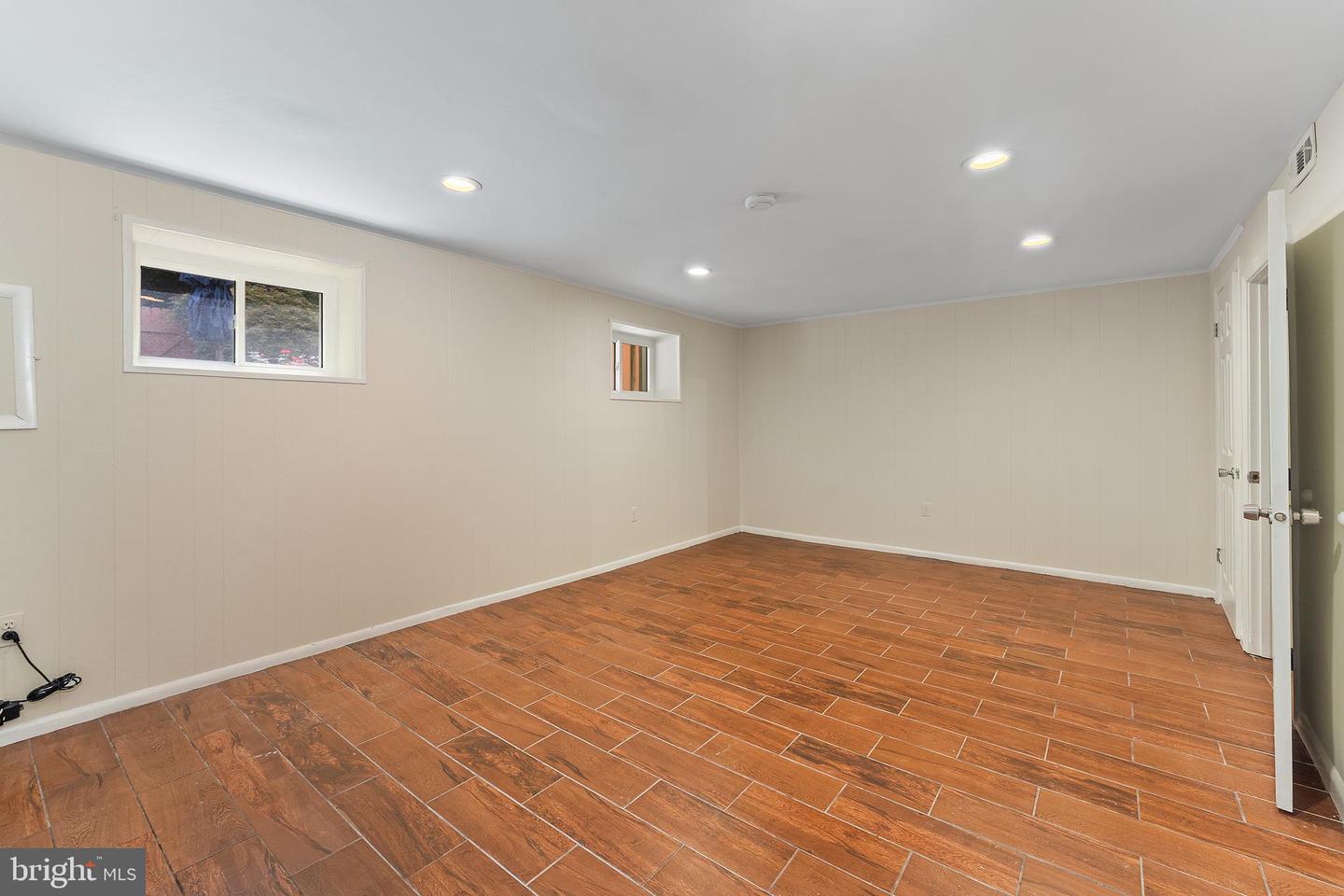 6427 OLD SCOTTS CT, SPRINGFIELD, Virginia 22152, 3 Bedrooms Bedrooms, ,2 BathroomsBathrooms,Residential,For sale,6427 OLD SCOTTS CT,VAFX2251616 MLS # VAFX2251616