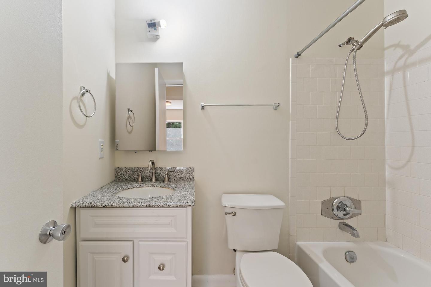 6427 OLD SCOTTS CT, SPRINGFIELD, Virginia 22152, 3 Bedrooms Bedrooms, ,2 BathroomsBathrooms,Residential,For sale,6427 OLD SCOTTS CT,VAFX2251616 MLS # VAFX2251616