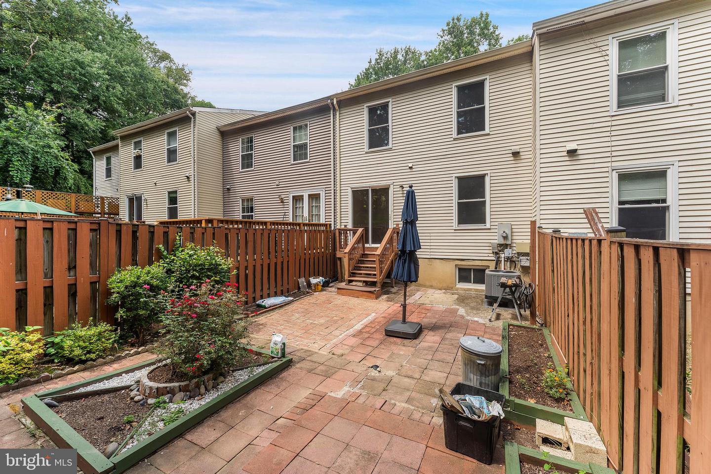 6427 OLD SCOTTS CT, SPRINGFIELD, Virginia 22152, 3 Bedrooms Bedrooms, ,2 BathroomsBathrooms,Residential,For sale,6427 OLD SCOTTS CT,VAFX2251616 MLS # VAFX2251616