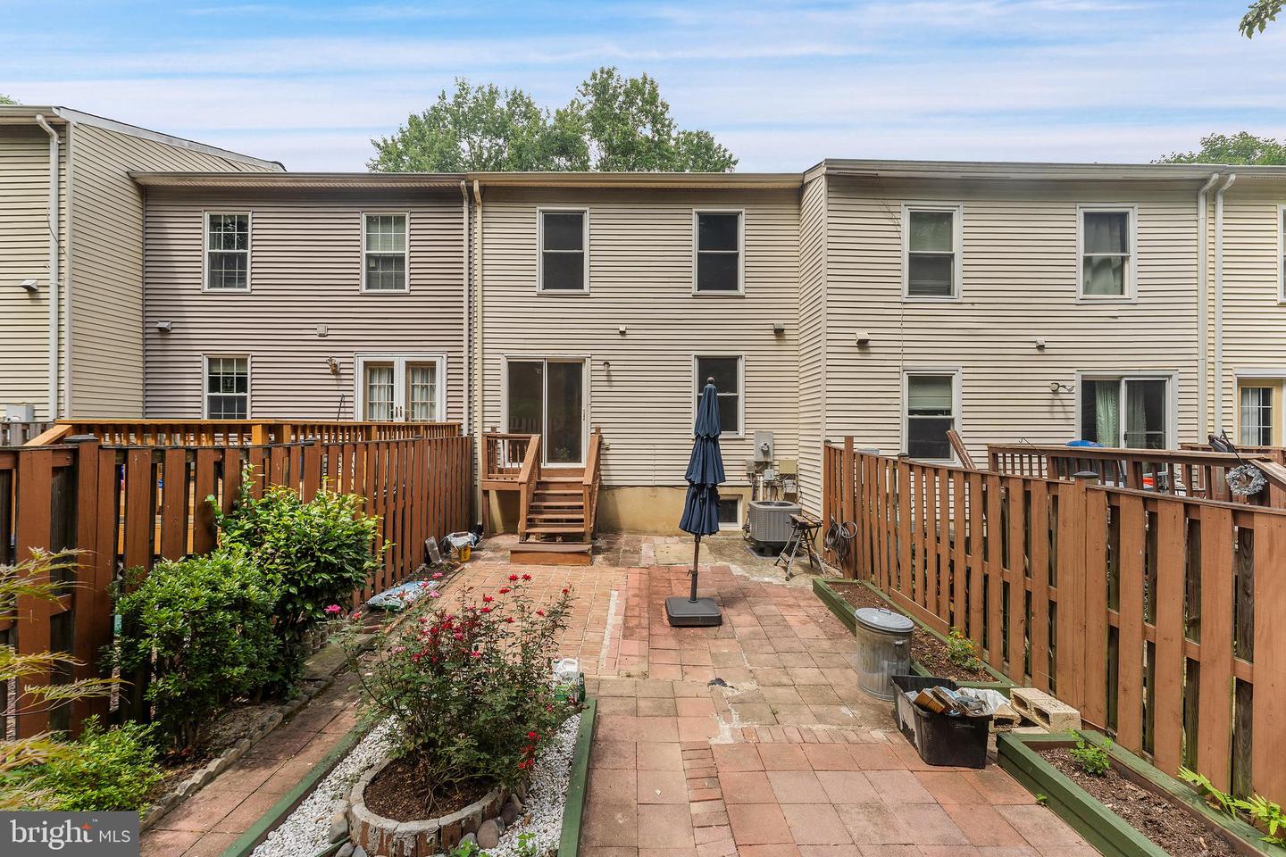 6427 OLD SCOTTS CT, SPRINGFIELD, Virginia 22152, 3 Bedrooms Bedrooms, ,2 BathroomsBathrooms,Residential,For sale,6427 OLD SCOTTS CT,VAFX2251616 MLS # VAFX2251616