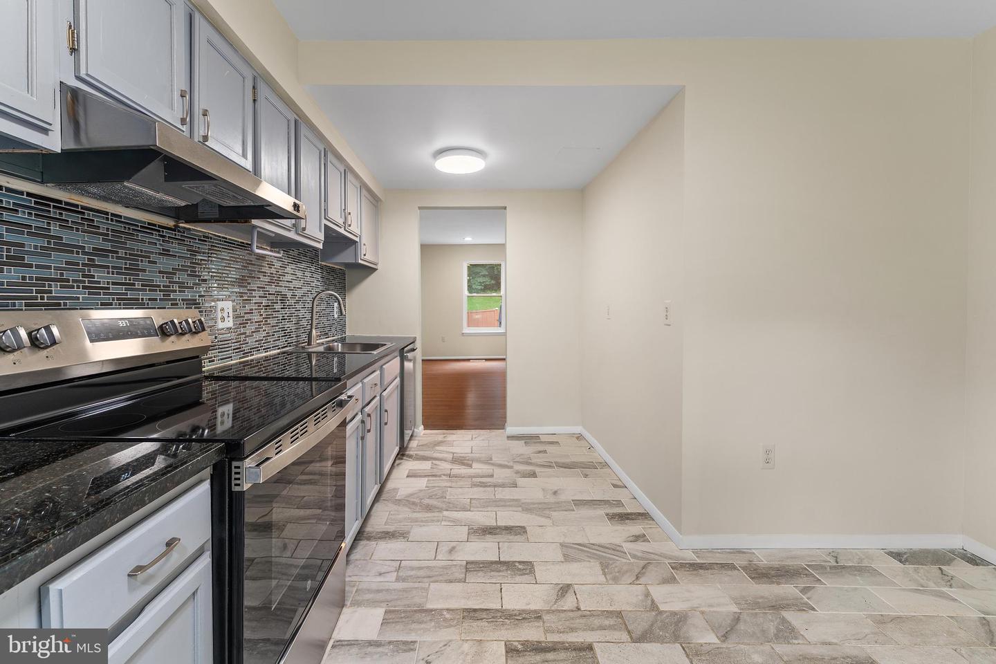 6427 OLD SCOTTS CT, SPRINGFIELD, Virginia 22152, 3 Bedrooms Bedrooms, ,2 BathroomsBathrooms,Residential,For sale,6427 OLD SCOTTS CT,VAFX2251616 MLS # VAFX2251616