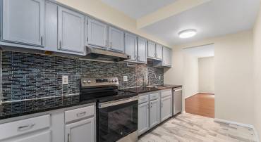 6427 OLD SCOTTS CT, SPRINGFIELD, Virginia 22152, 3 Bedrooms Bedrooms, ,2 BathroomsBathrooms,Residential,For sale,6427 OLD SCOTTS CT,VAFX2251616 MLS # VAFX2251616