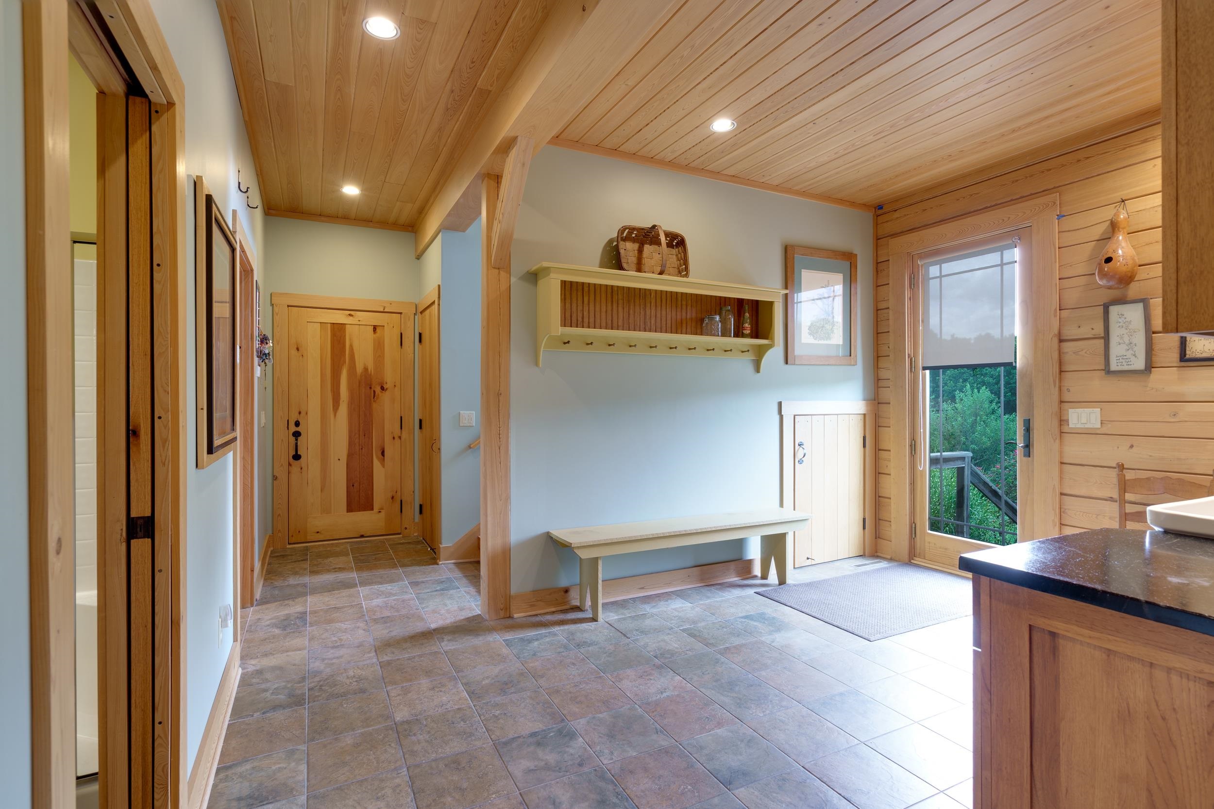500 LOG CABIN LN, NEW MARKET, Virginia 22844, 3 Bedrooms Bedrooms, ,5 BathroomsBathrooms,Residential,500 LOG CABIN LN,667762 MLS # 667762