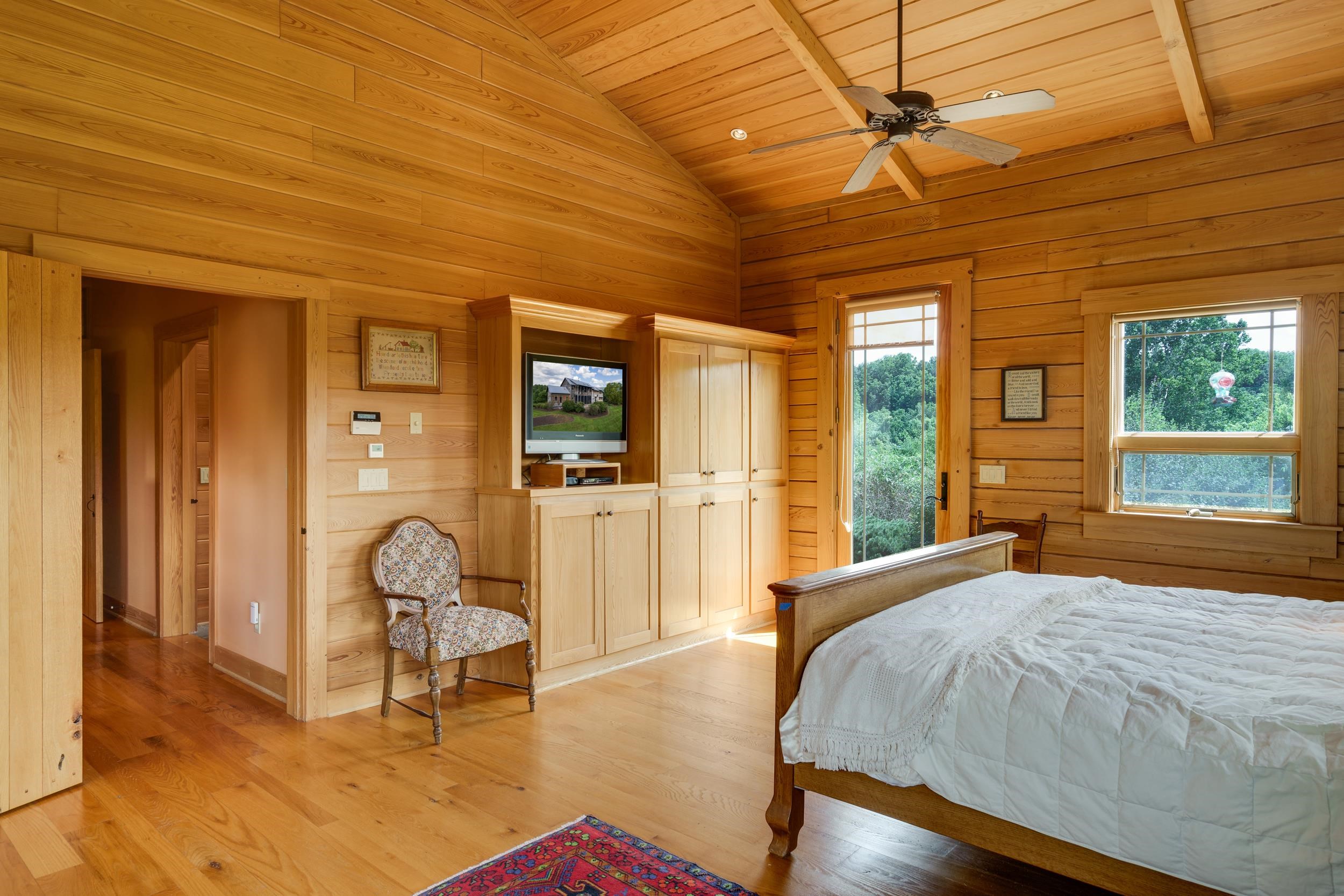 500 LOG CABIN LN, NEW MARKET, Virginia 22844, 3 Bedrooms Bedrooms, ,5 BathroomsBathrooms,Residential,500 LOG CABIN LN,667762 MLS # 667762