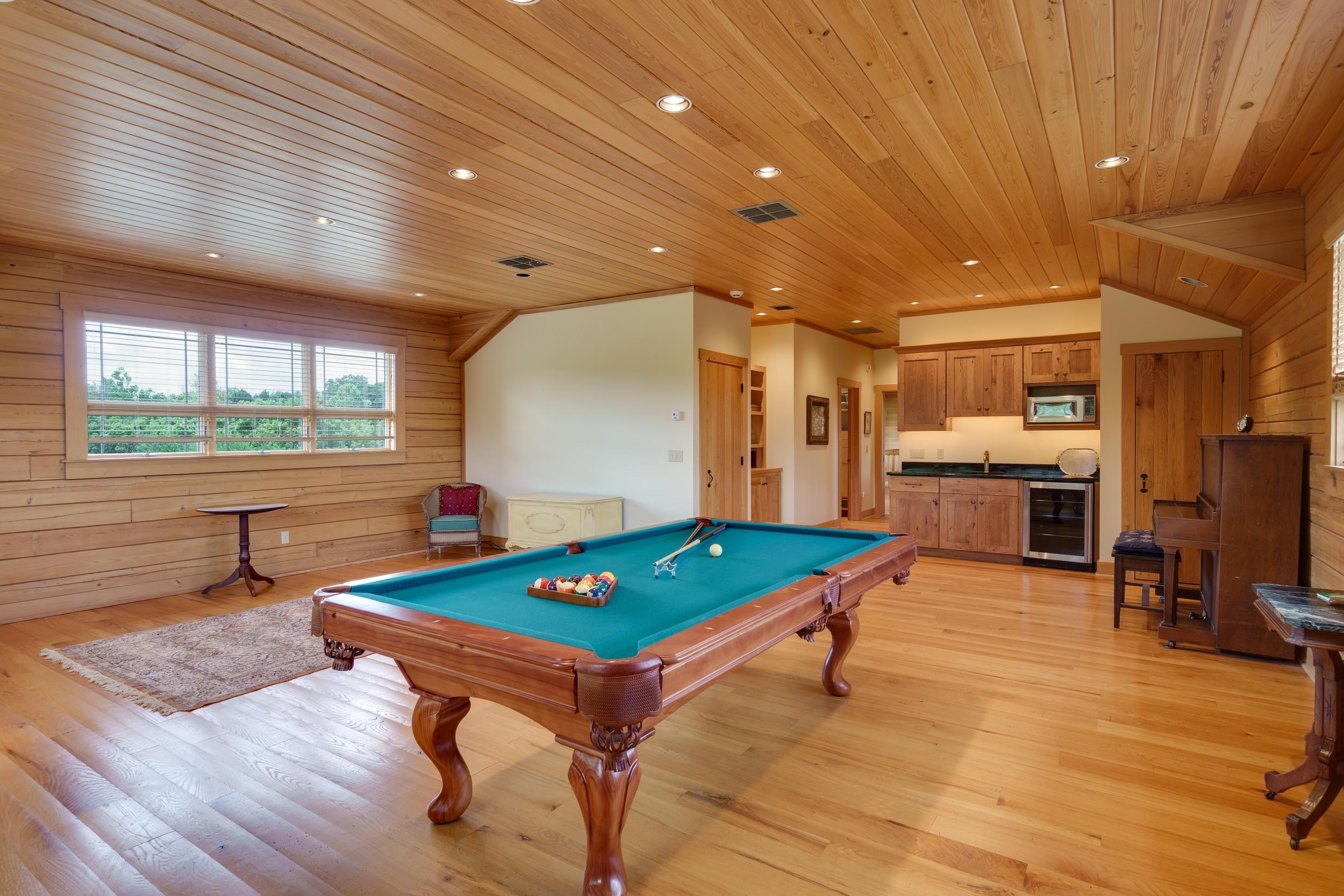 500 LOG CABIN LN, NEW MARKET, Virginia 22844, 3 Bedrooms Bedrooms, ,5 BathroomsBathrooms,Residential,500 LOG CABIN LN,667762 MLS # 667762