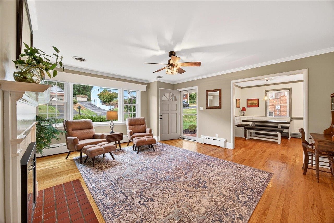 8 BELMONT DR, STAUNTON, Virginia 24401, 2 Bedrooms Bedrooms, ,2 BathroomsBathrooms,Residential,8 BELMONT DR,667982 MLS # 667982