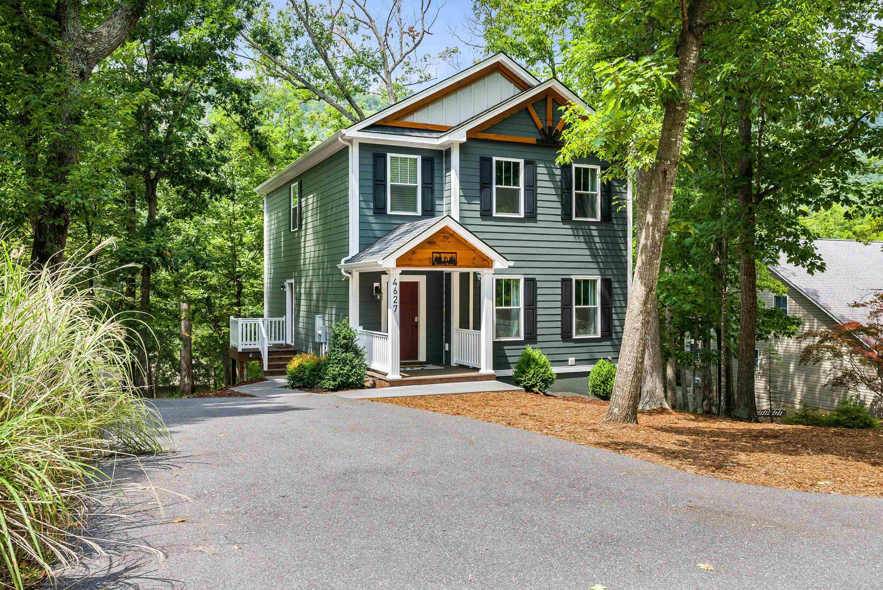4627 PALMER RD, MCGAHEYSVILLE, Virginia 22840, 4 Bedrooms Bedrooms, ,3 BathroomsBathrooms,Residential,4627 PALMER RD,667984 MLS # 667984