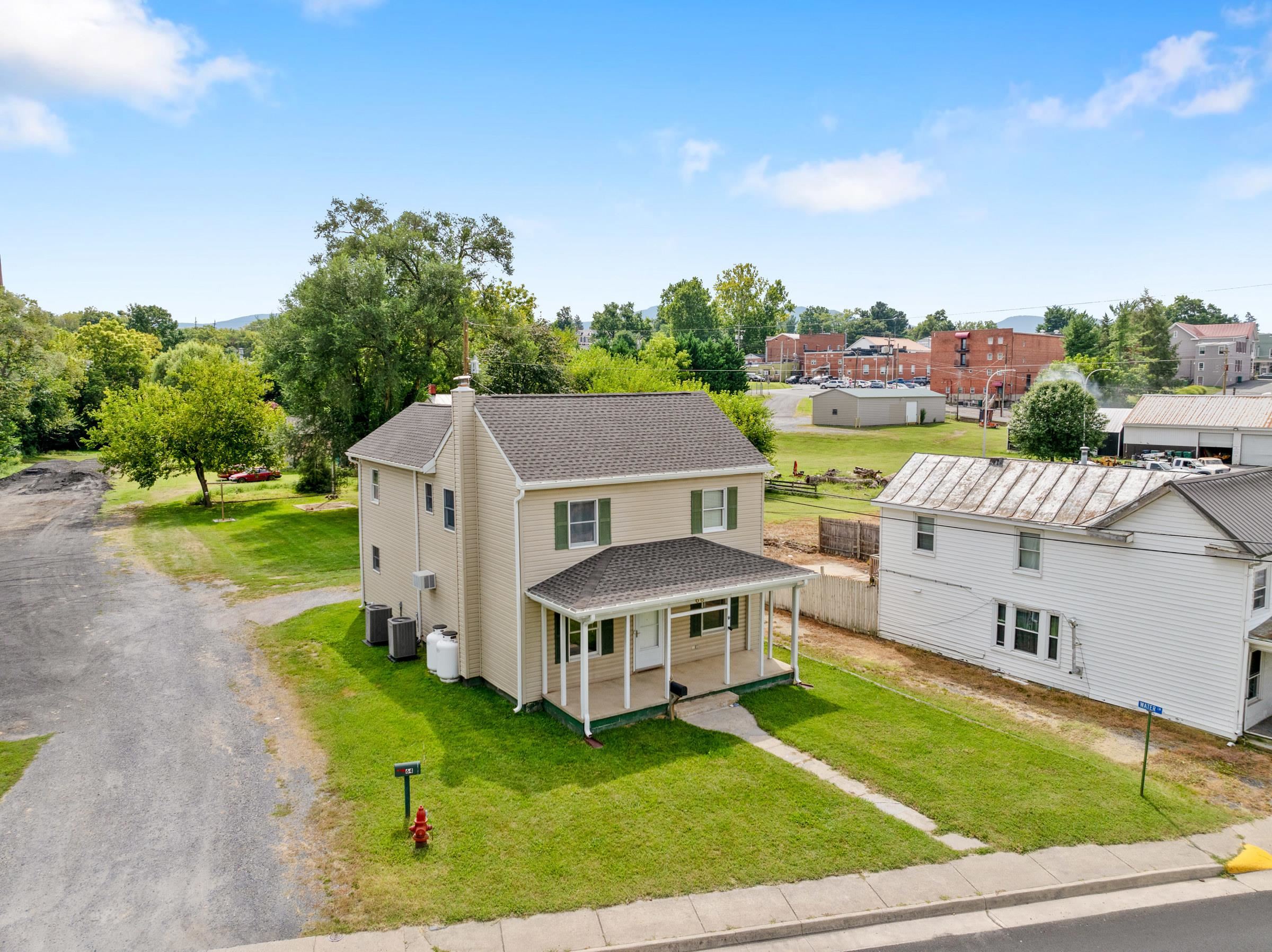 66 N BROAD ST, LURAY, Virginia 22835, 4 Bedrooms Bedrooms, ,2 BathroomsBathrooms,Residential,66 N BROAD ST,667985 MLS # 667985
