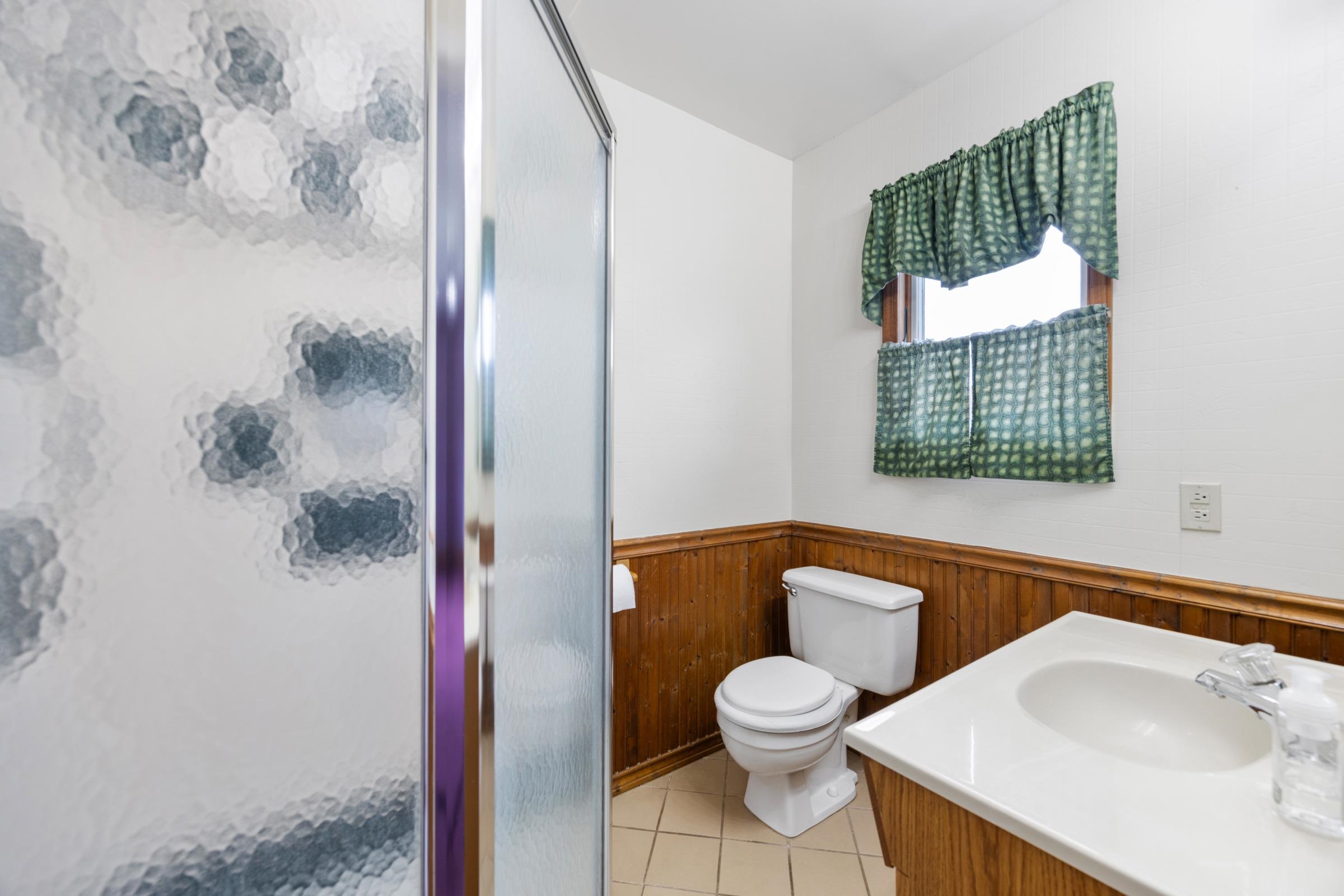 66 N BROAD ST, LURAY, Virginia 22835, 4 Bedrooms Bedrooms, ,2 BathroomsBathrooms,Residential,66 N BROAD ST,667985 MLS # 667985