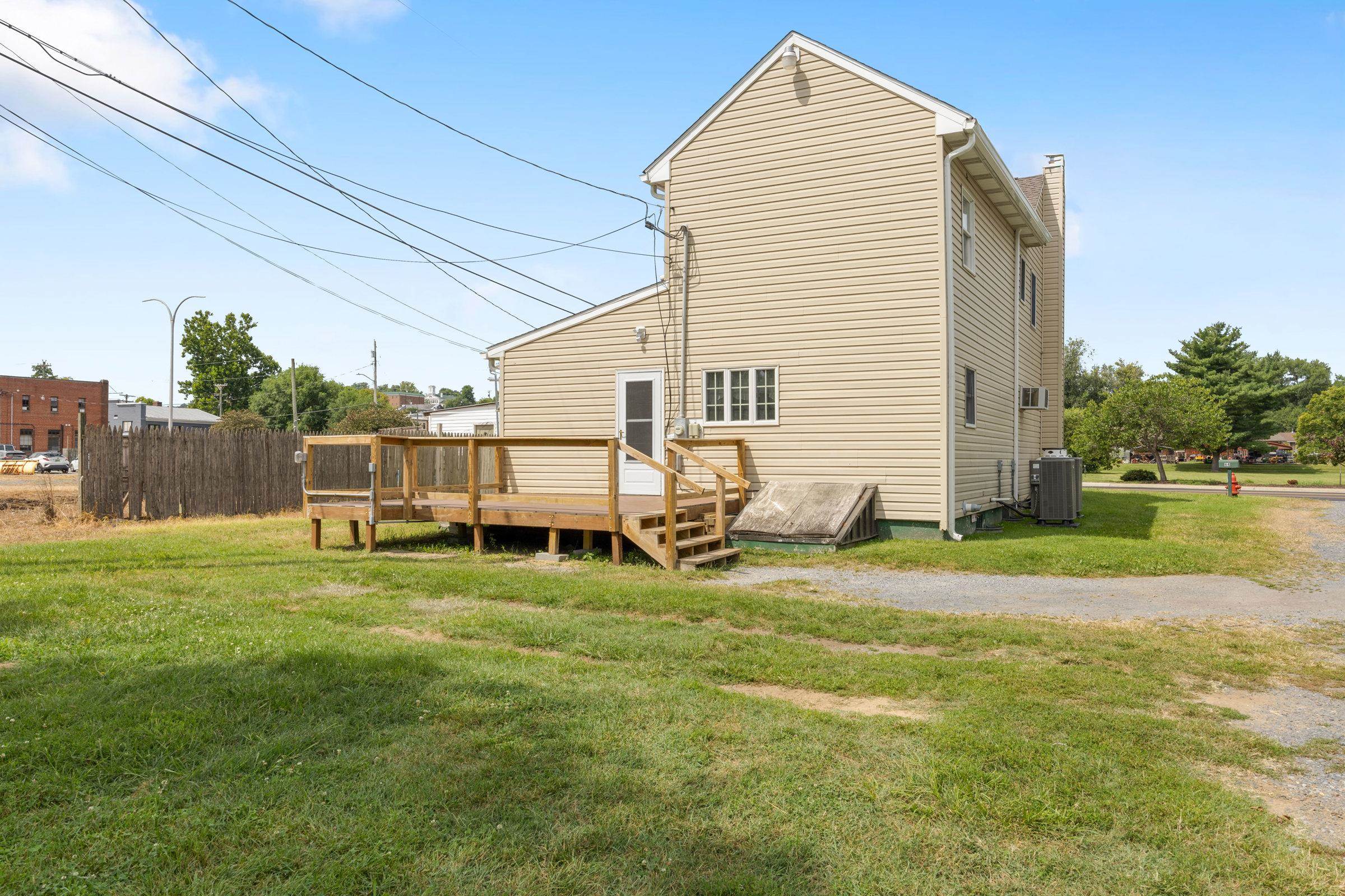 66 N BROAD ST, LURAY, Virginia 22835, 4 Bedrooms Bedrooms, ,2 BathroomsBathrooms,Residential,66 N BROAD ST,667985 MLS # 667985