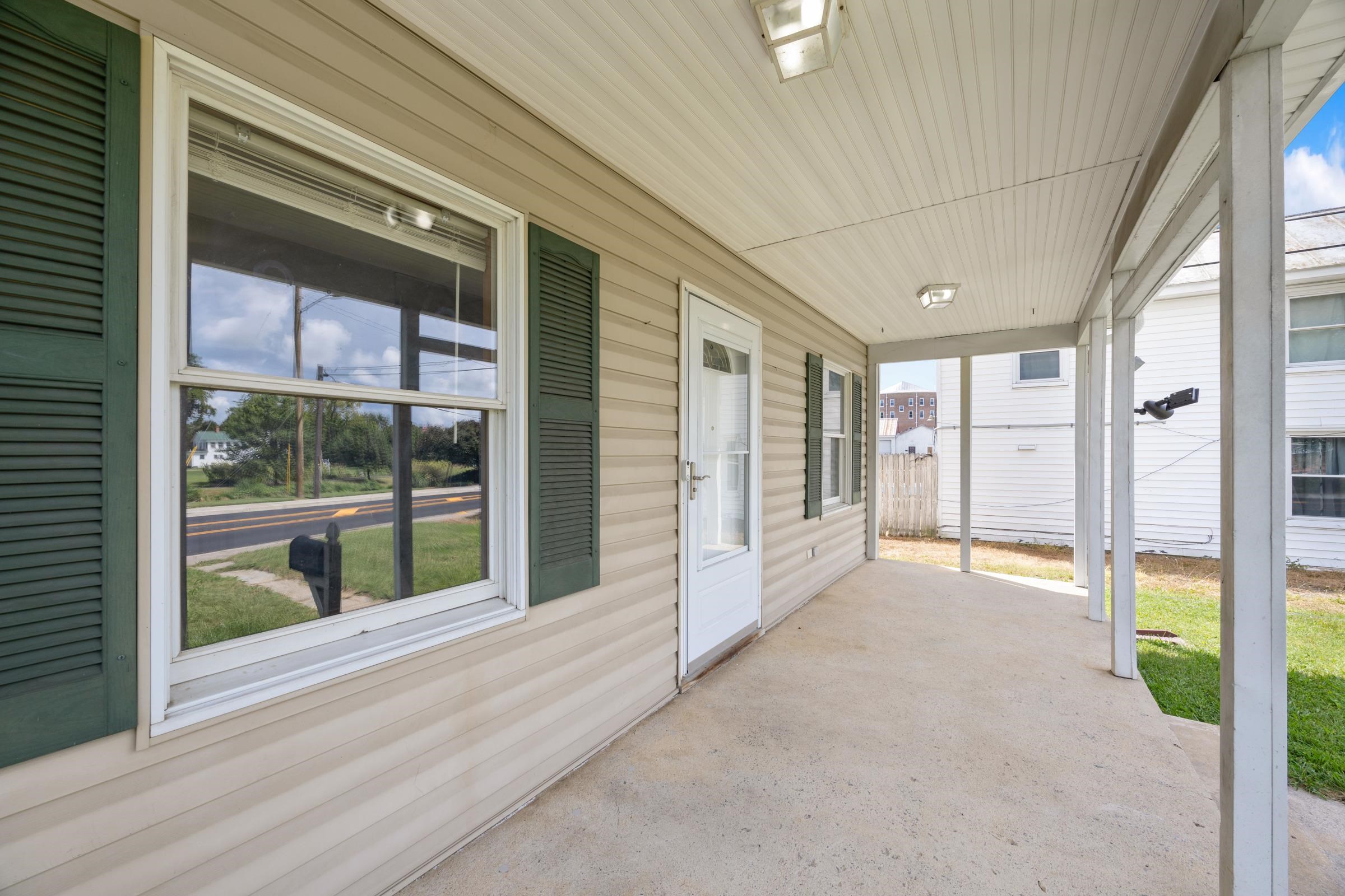 66 N BROAD ST, LURAY, Virginia 22835, 4 Bedrooms Bedrooms, ,2 BathroomsBathrooms,Residential,66 N BROAD ST,667985 MLS # 667985