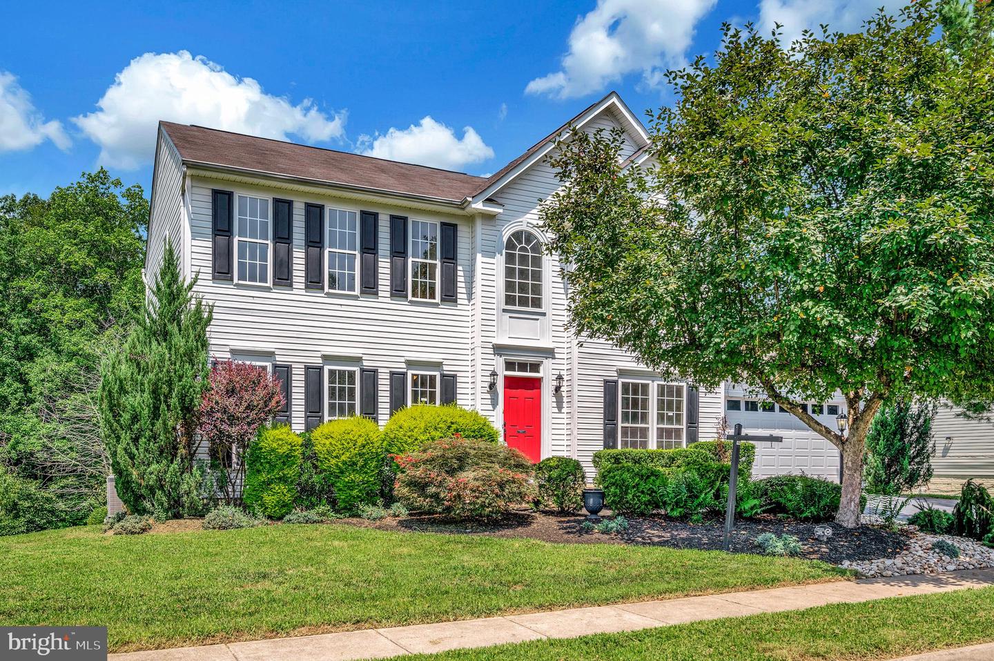 17698 AVENEL LN, DUMFRIES, Virginia 22026, 5 Bedrooms Bedrooms, ,3 BathroomsBathrooms,Residential,For sale,17698 AVENEL LN,VAPW2098352 MLS # VAPW2098352