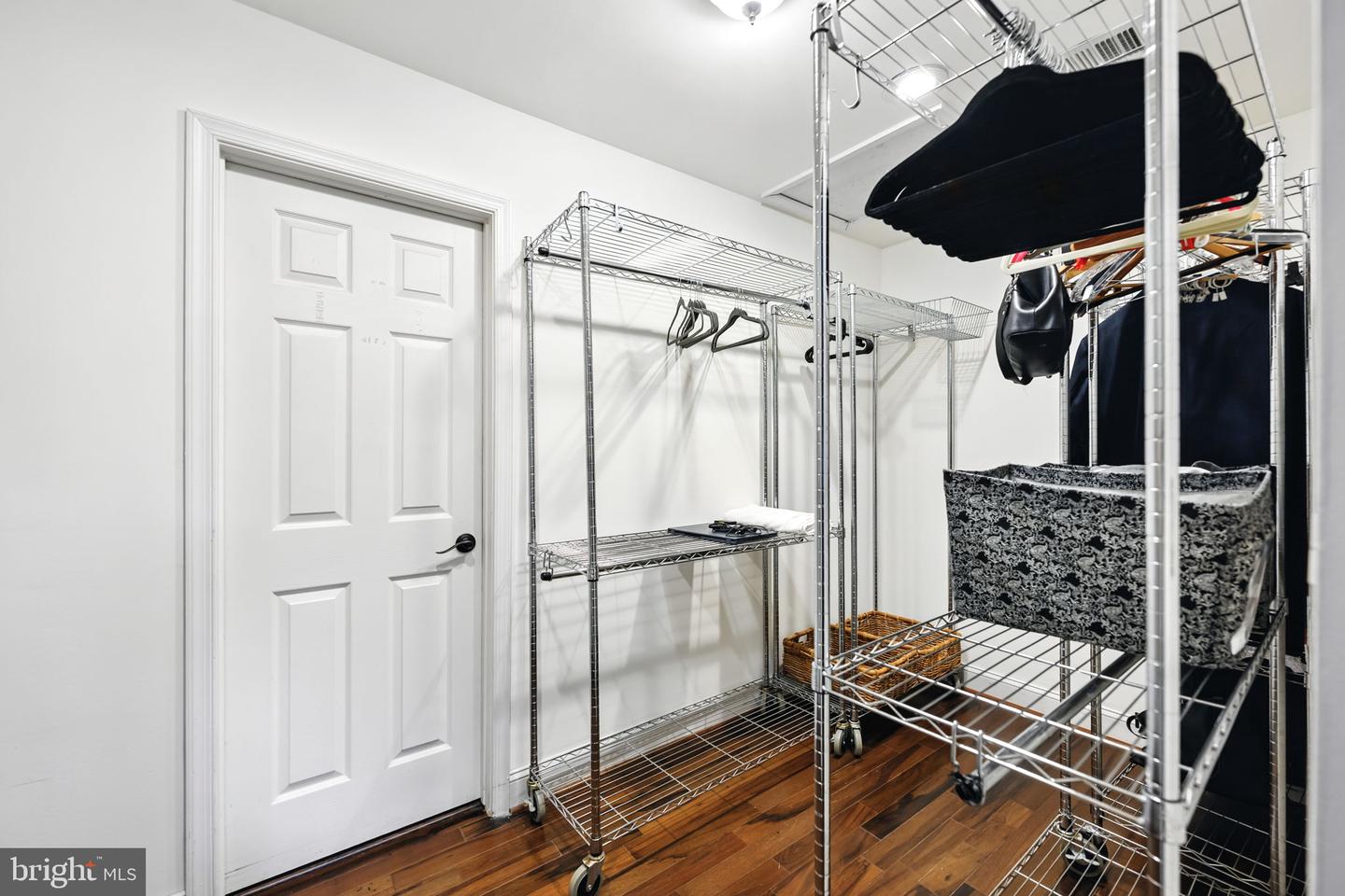 9605 LINDEN WOOD RD, MANASSAS, Virginia 20111, 4 Bedrooms Bedrooms, ,3 BathroomsBathrooms,Residential,For sale,9605 LINDEN WOOD RD,VAPW2098376 MLS # VAPW2098376