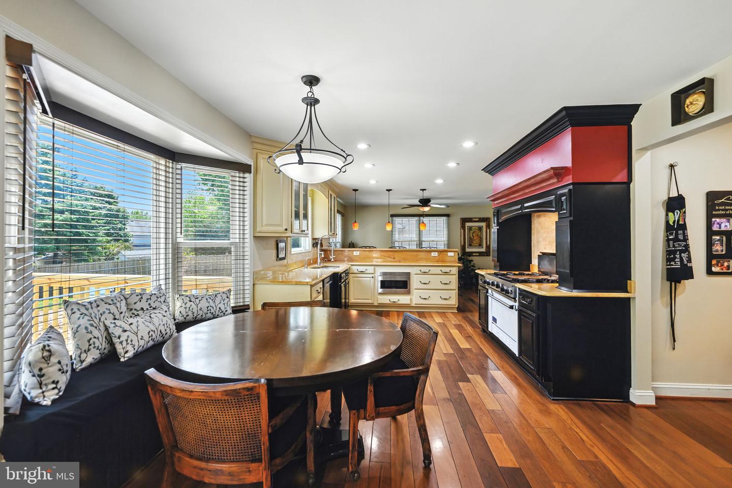 9605 LINDEN WOOD RD, MANASSAS, Virginia 20111, 4 Bedrooms Bedrooms, ,3 BathroomsBathrooms,Residential,For sale,9605 LINDEN WOOD RD,VAPW2098376 MLS # VAPW2098376