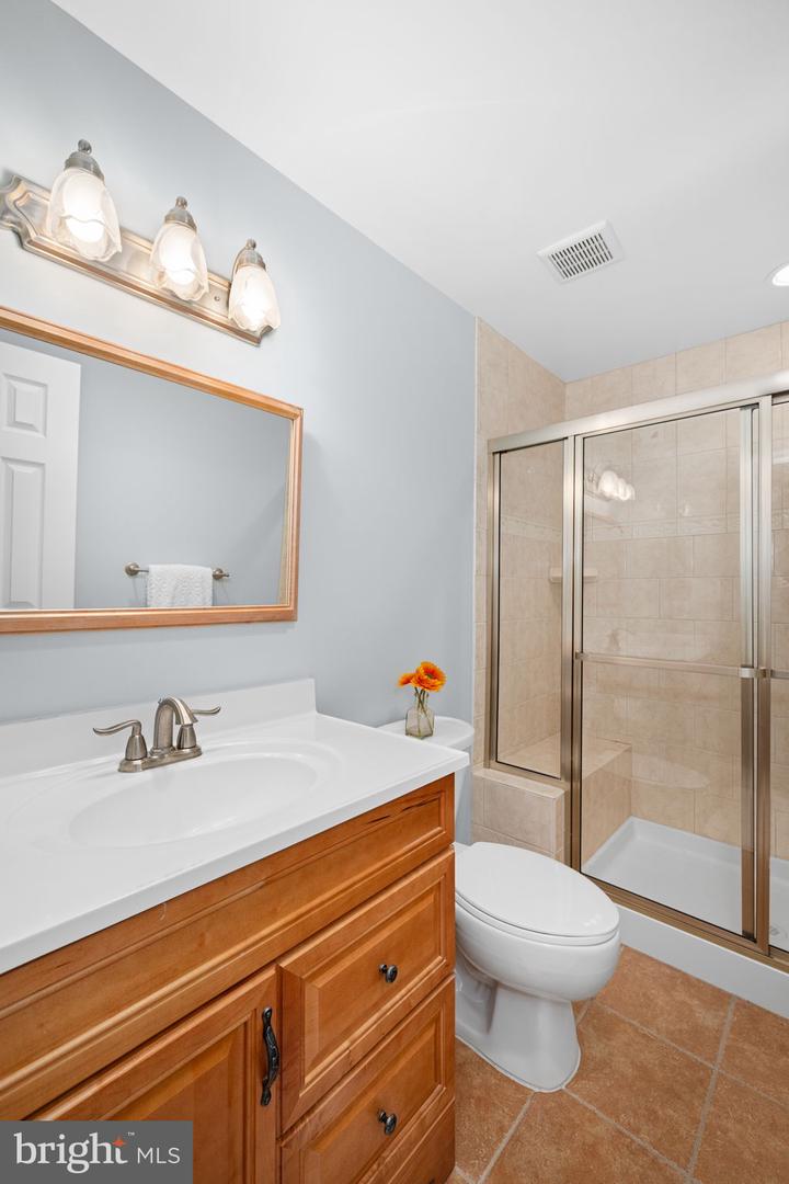5409 TRIPOLIS CT, BURKE, Virginia 22015, 3 Bedrooms Bedrooms, ,3 BathroomsBathrooms,Residential,For sale,5409 TRIPOLIS CT,VAFX2253320 MLS # VAFX2253320