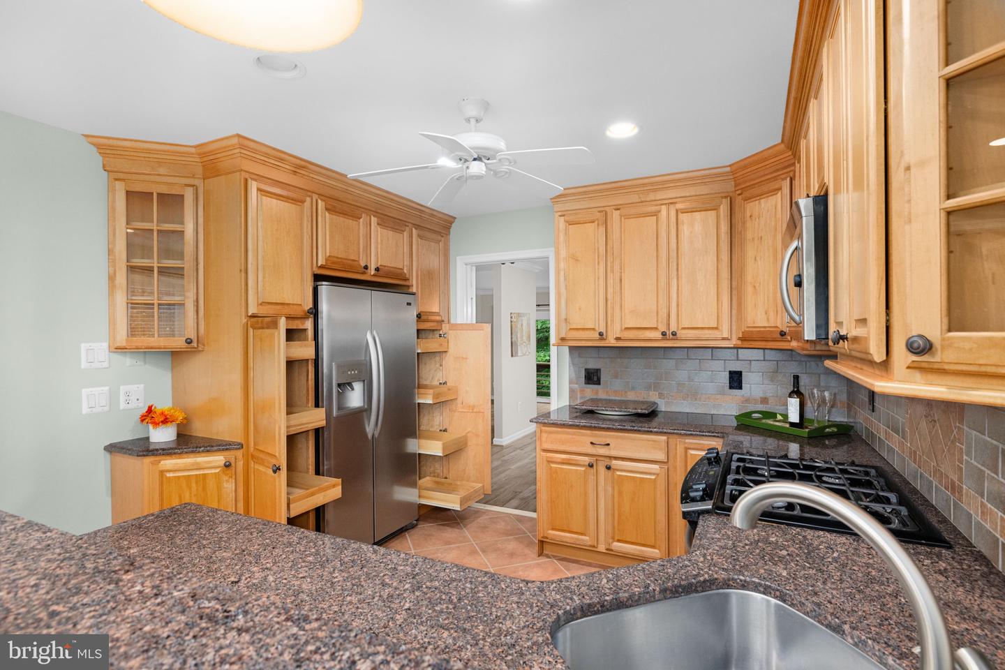 5409 TRIPOLIS CT, BURKE, Virginia 22015, 3 Bedrooms Bedrooms, ,3 BathroomsBathrooms,Residential,For sale,5409 TRIPOLIS CT,VAFX2253320 MLS # VAFX2253320
